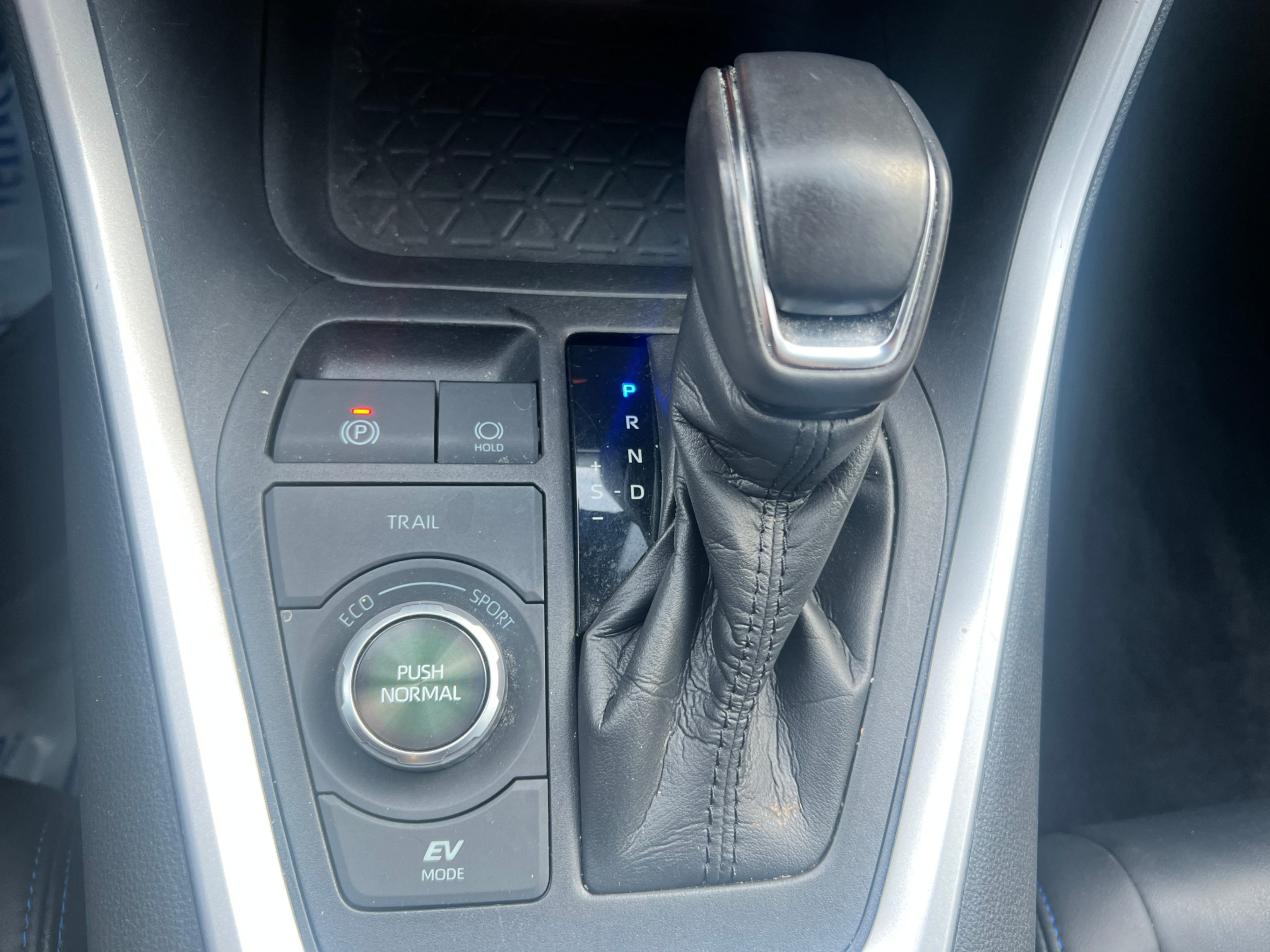 /crownautomobile/2021-Toyota-RAV4-9085149113634989.jpg