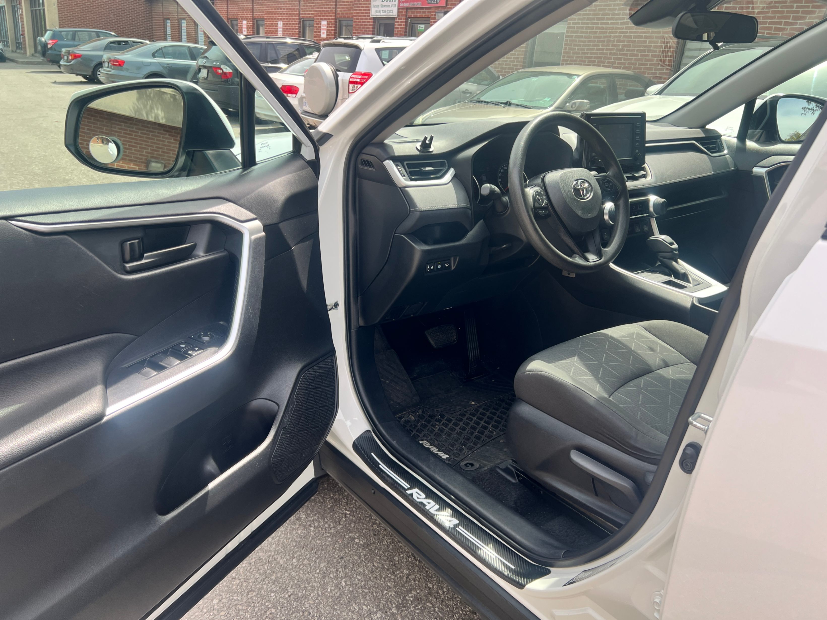 /crownautomobile/2021-Toyota-RAV4-9287648276119727.jpg