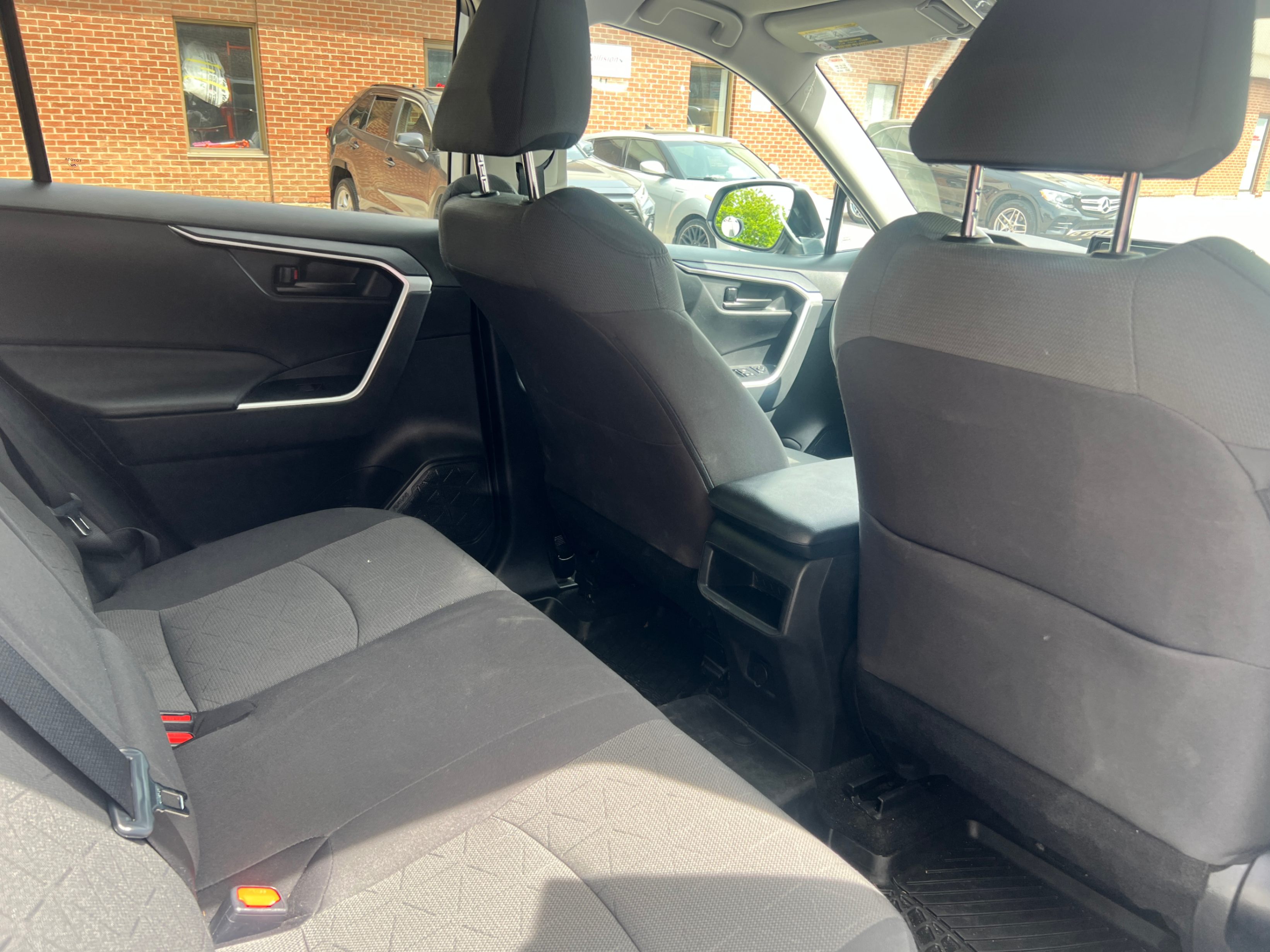 /crownautomobile/2021-Toyota-RAV4-9298896262811491.jpg