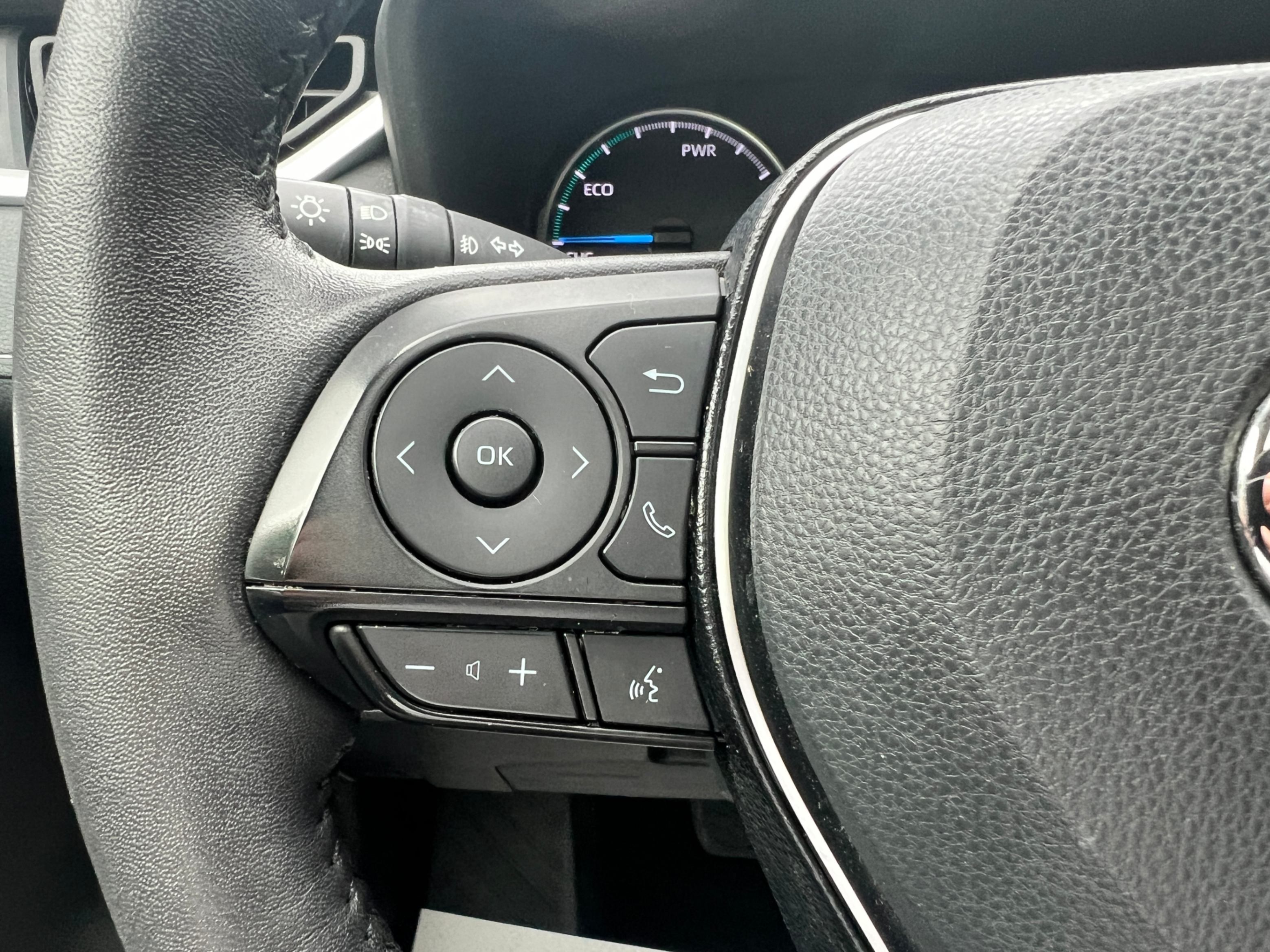 /crownautomobile/2021-Toyota-RAV4-9721339448952435.jpg