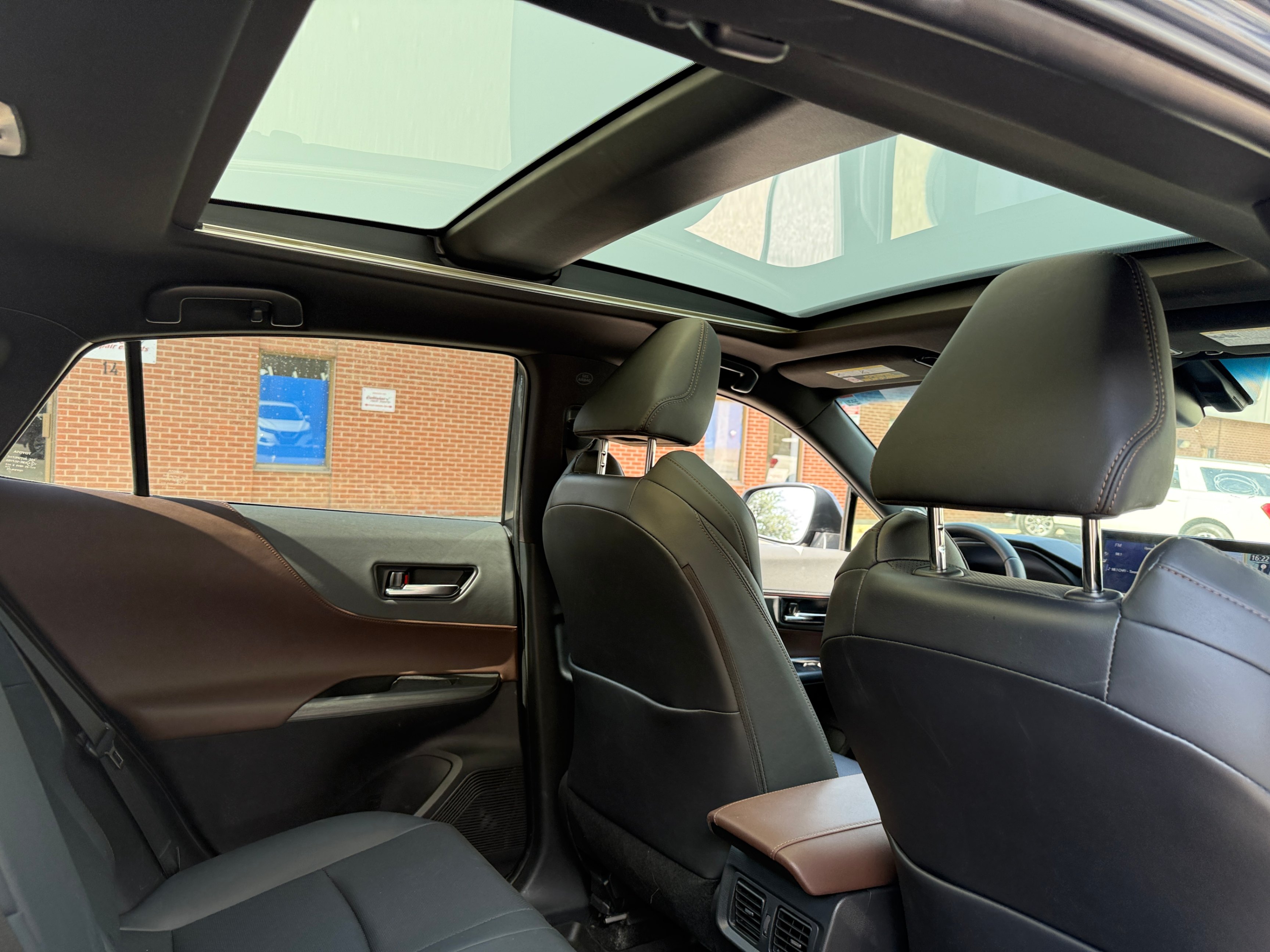 /crownautomobile/2021-Toyota-Venza-01093692786804068.jpg