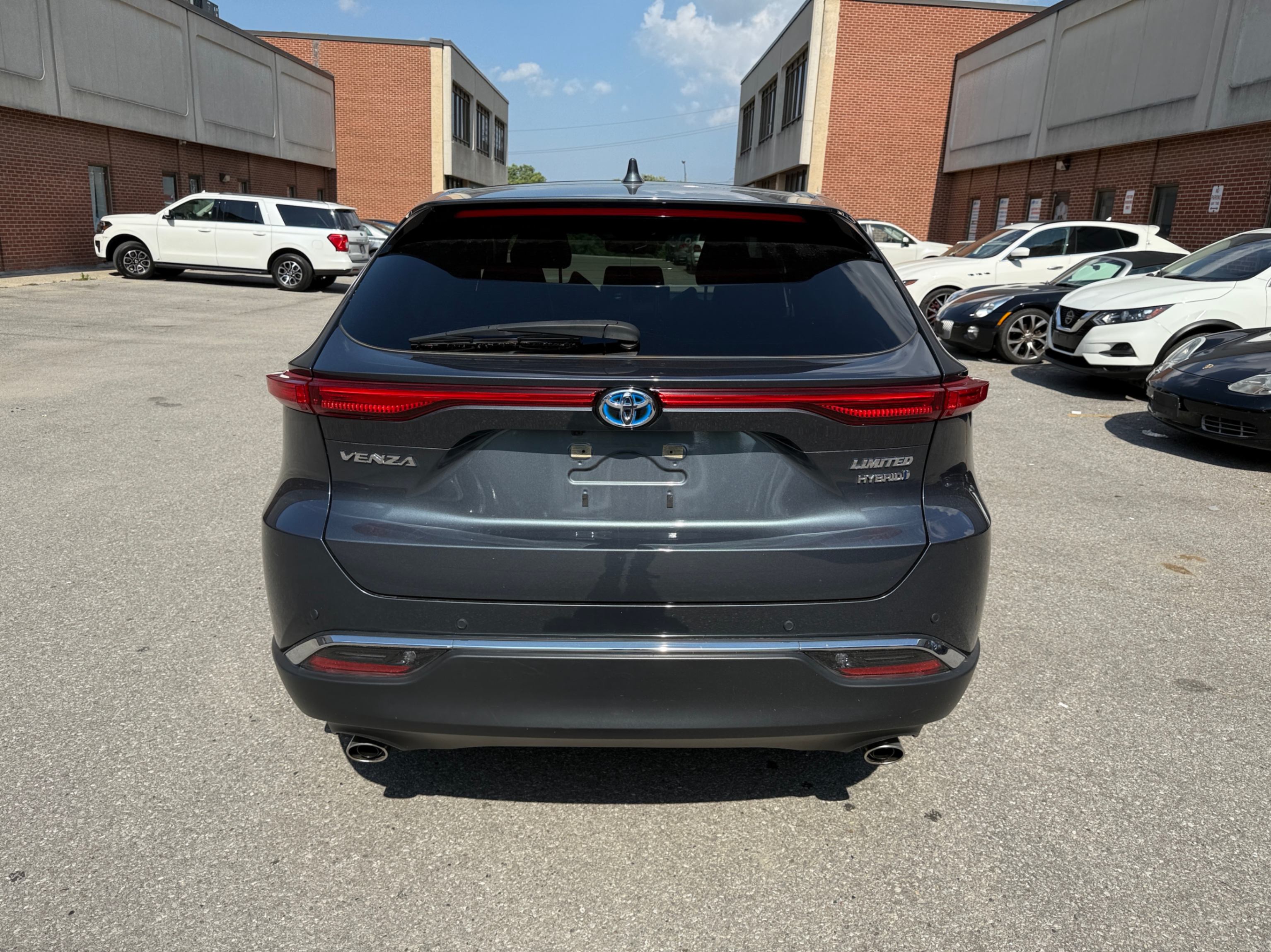/crownautomobile/2021-Toyota-Venza-13899679055753045.jpg