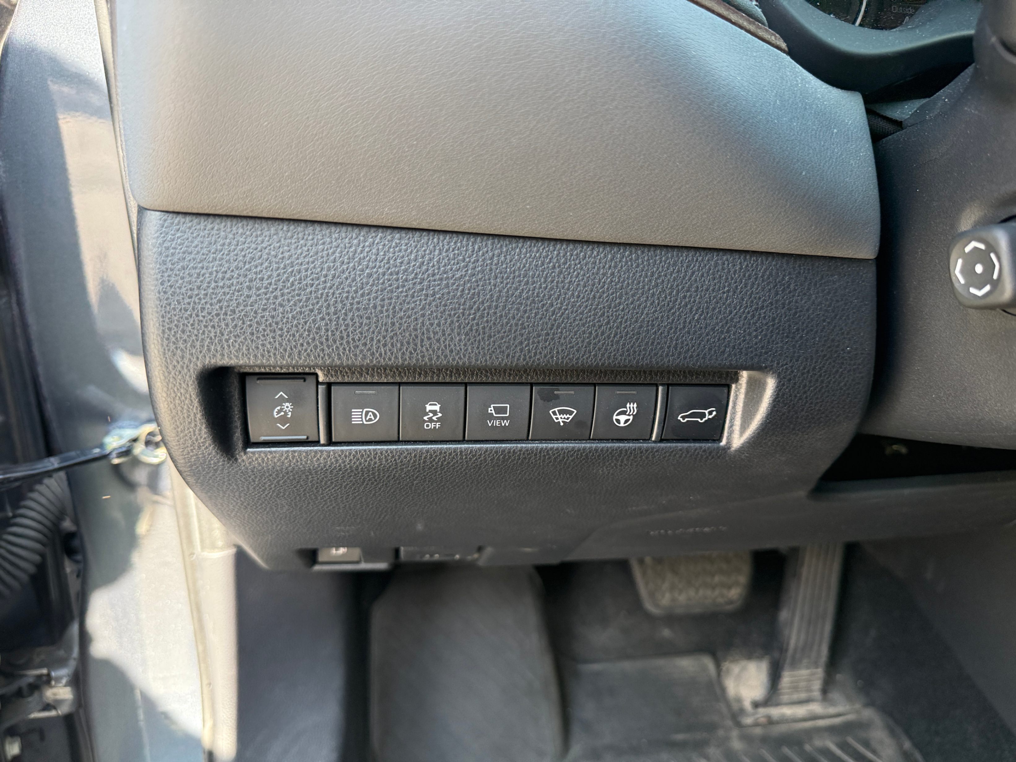 /crownautomobile/2021-Toyota-Venza-3967135398213113.jpg