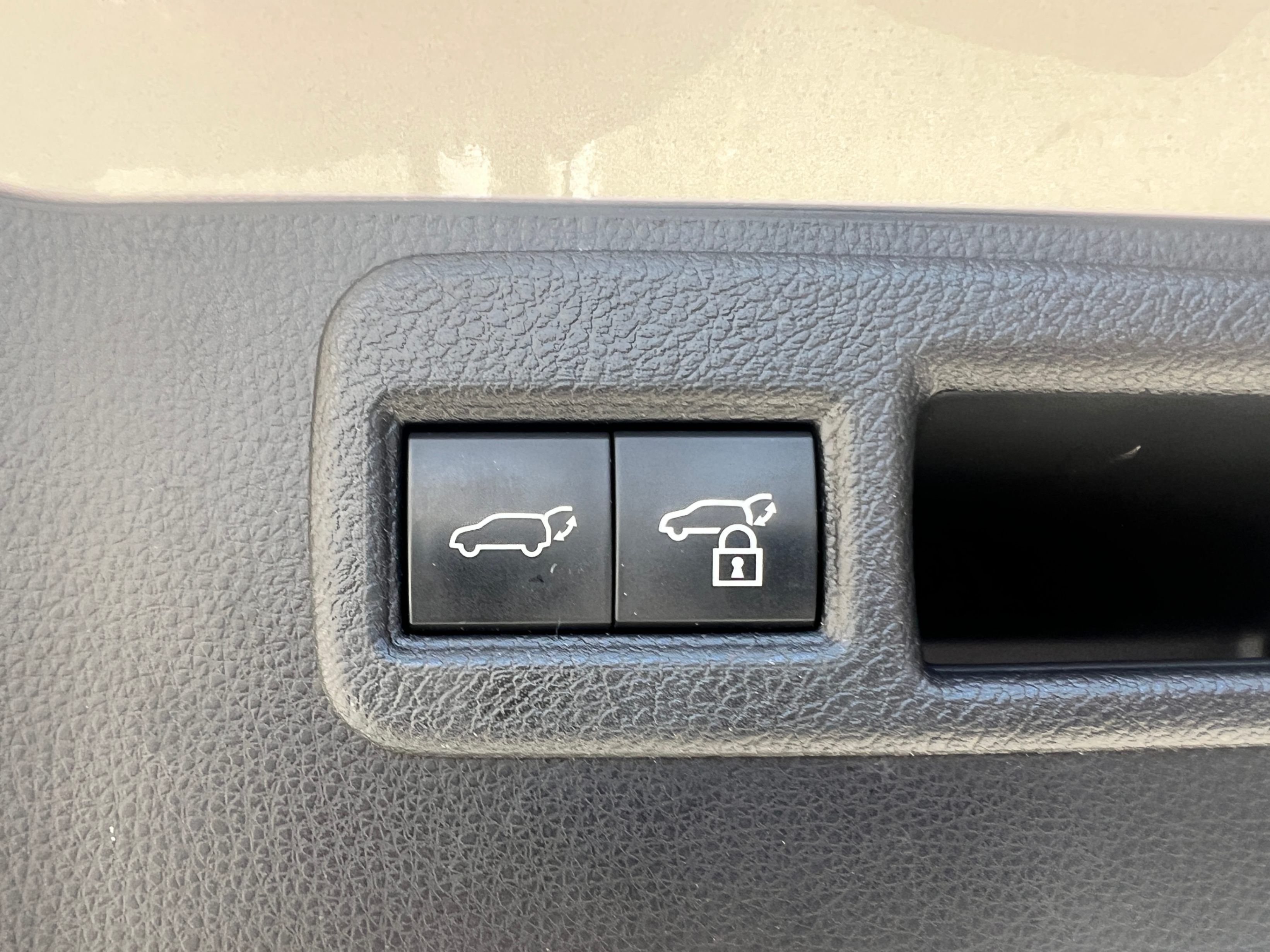 /crownautomobile/2021-Toyota-Venza-43649936201704165.jpg