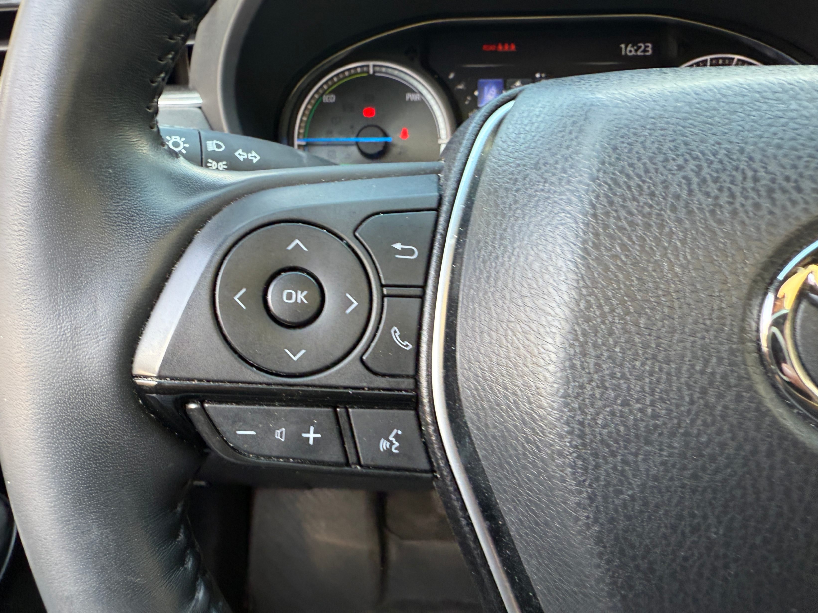 /crownautomobile/2021-Toyota-Venza-8480501641268952.jpg