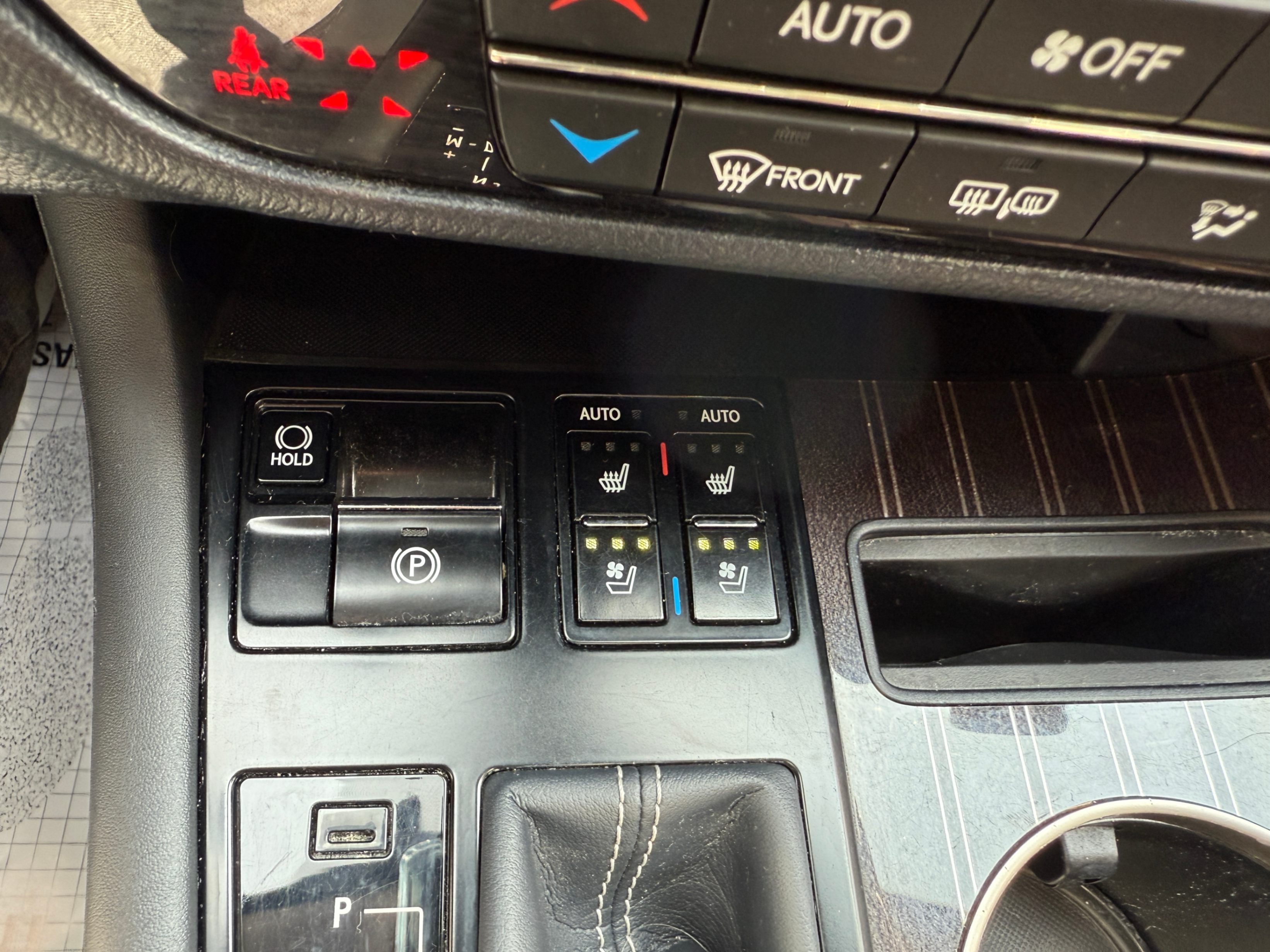 /crownautomobile/2022-Lexus-RX-33805407214559646.jpg