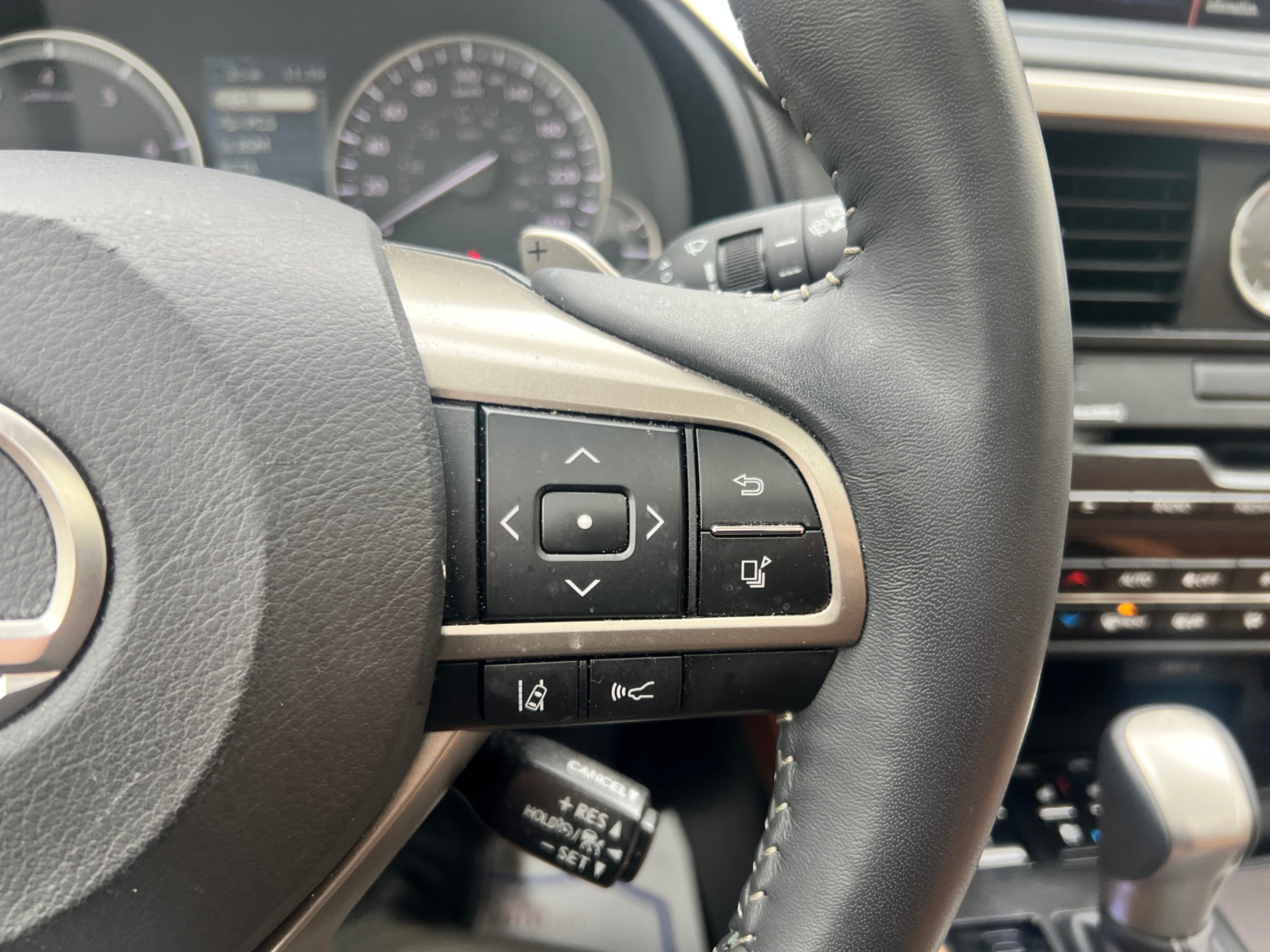 /crownautomobile/2022-Lexus-RX-48353252045581674.jpg