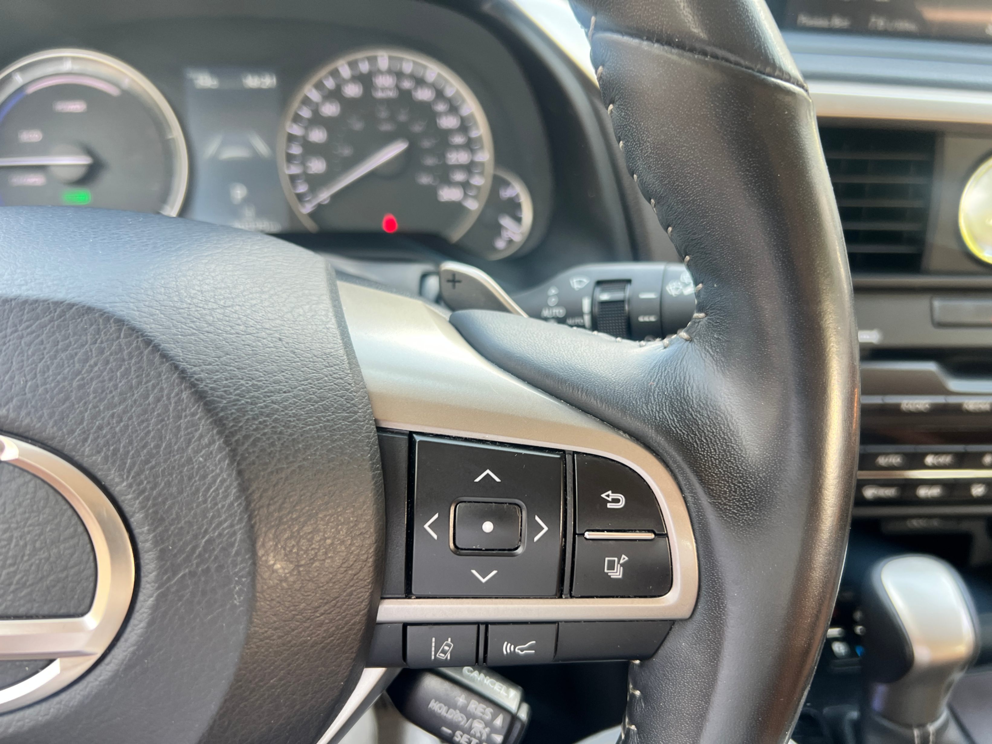 /crownautomobile/2022-Lexus-RX-558051323145456.jpg