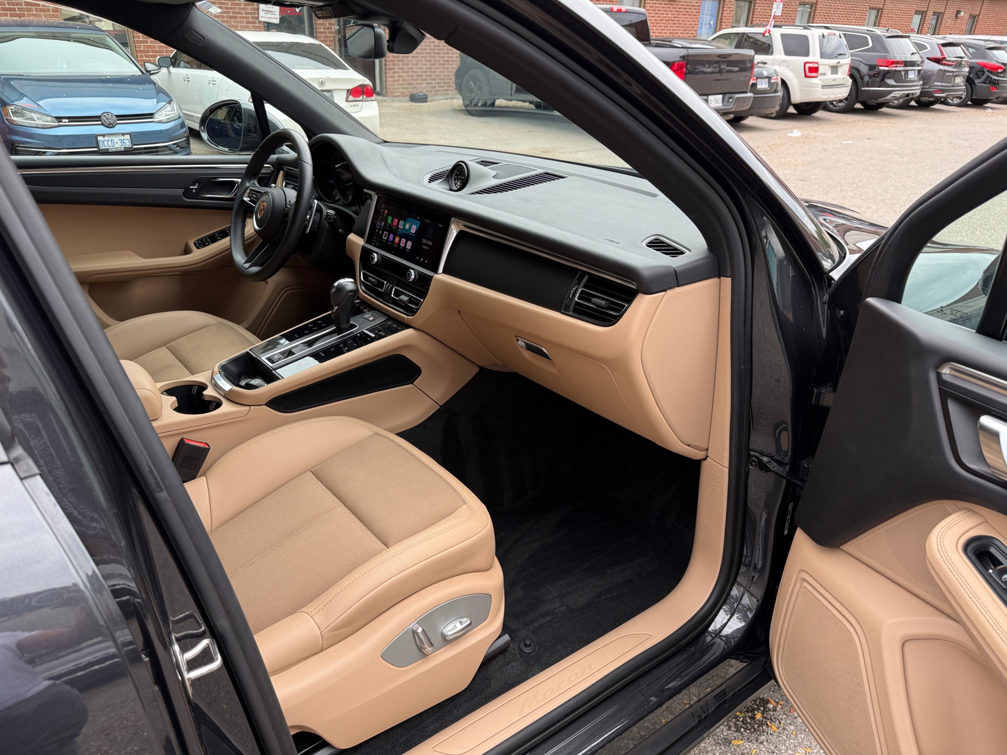 /crownautomobile/2022-Porsche-Macan-26953883082913555.jpg