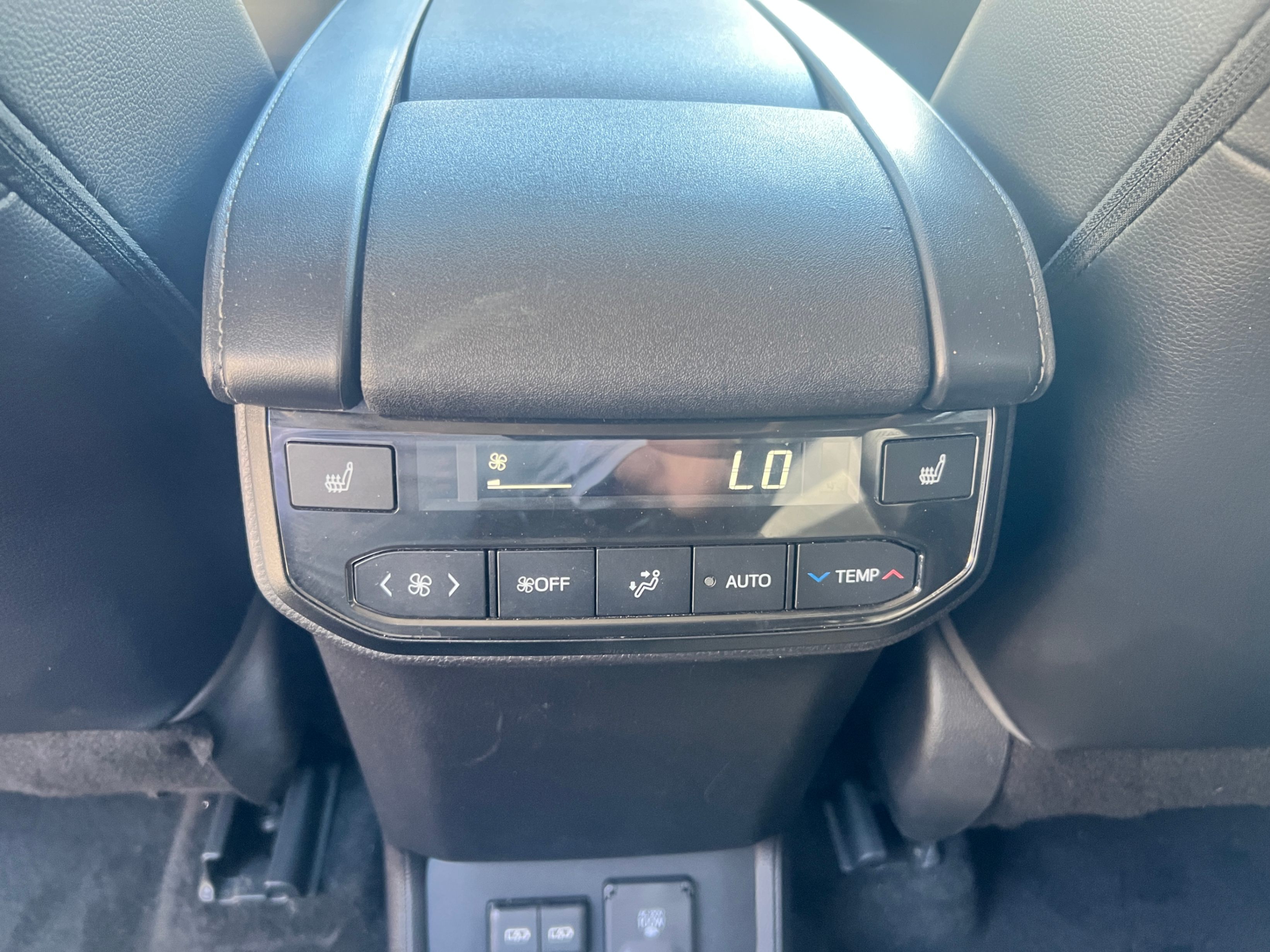 /crownautomobile/2022-Toyota-Highlander-12890846949591284.jpg