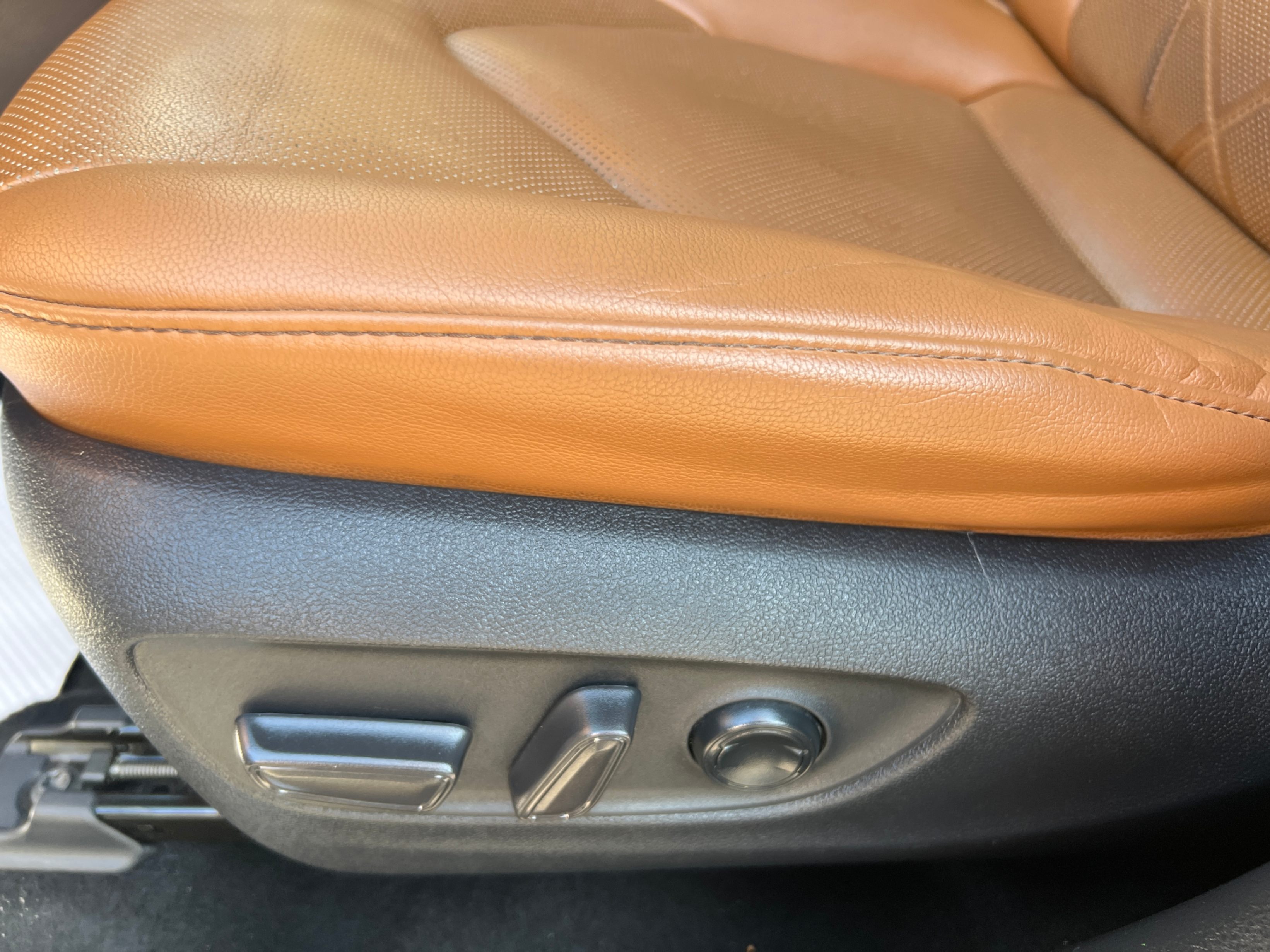 /crownautomobile/2022-Toyota-Highlander-15897173507817874.jpg