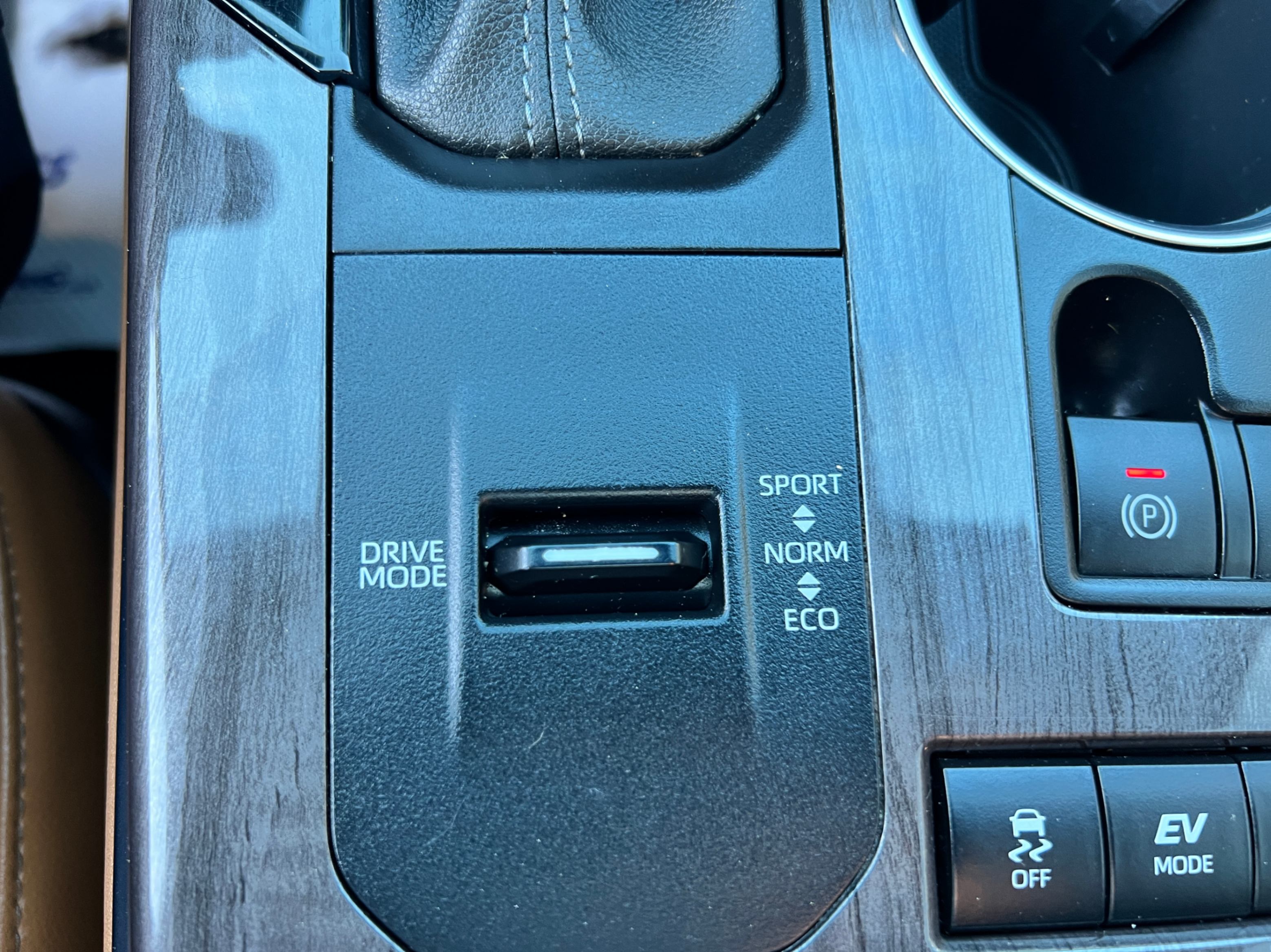/crownautomobile/2022-Toyota-Highlander-5012453066105285.jpg