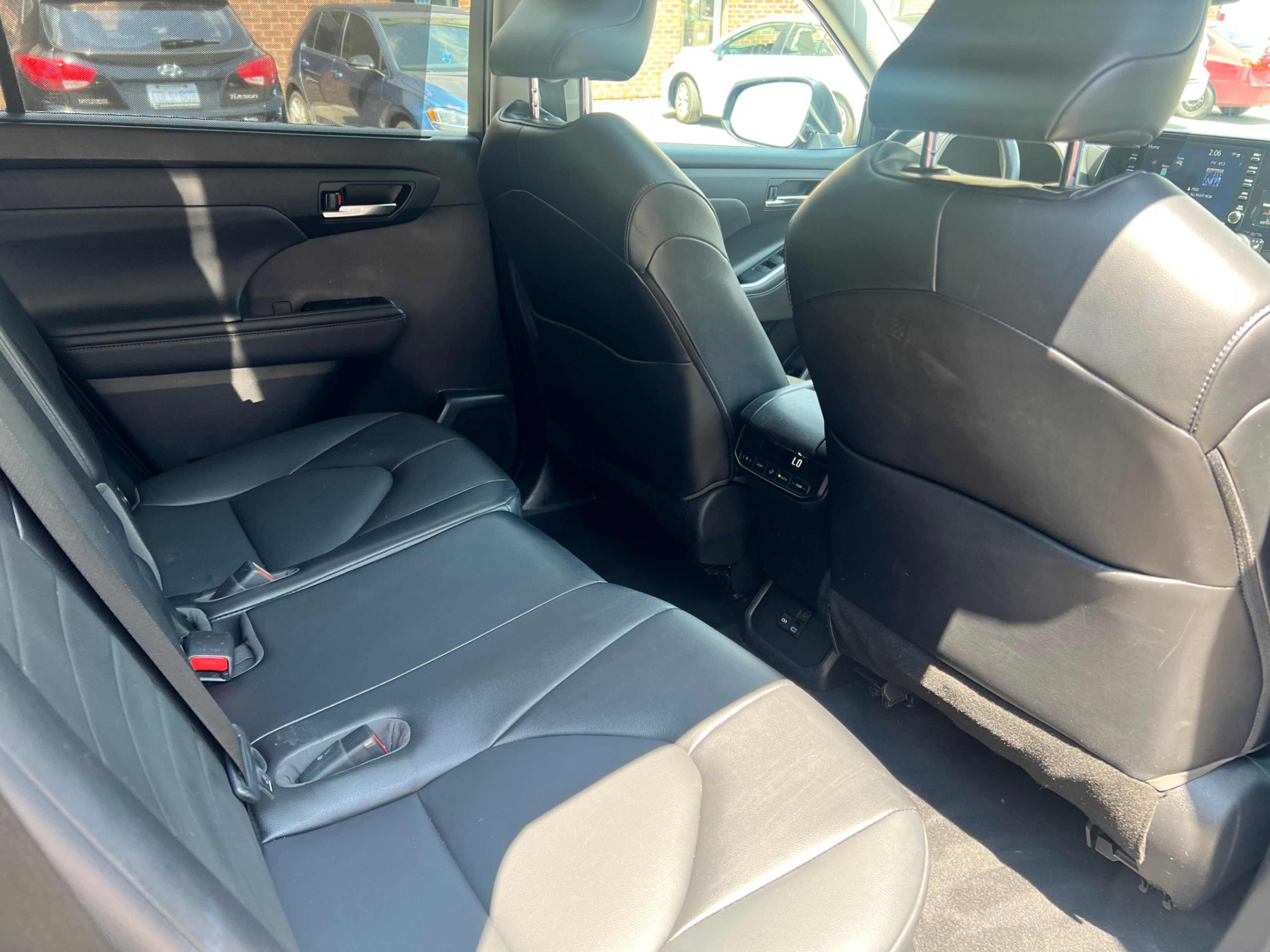 /crownautomobile/2022-Toyota-Highlander-5390325583102069.jpg