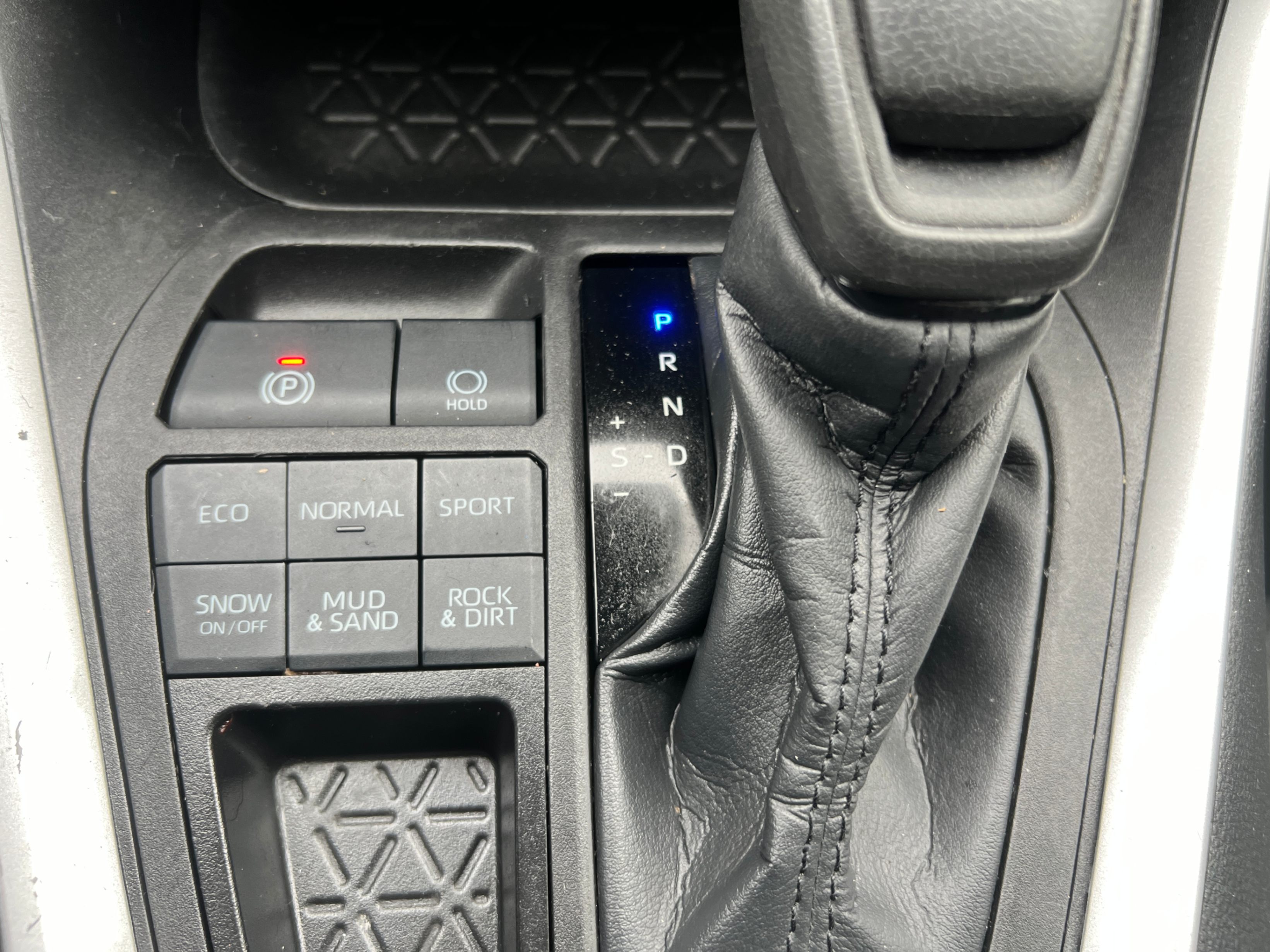 /crownautomobile/2022-Toyota-RAV4-19871819964601167.jpg