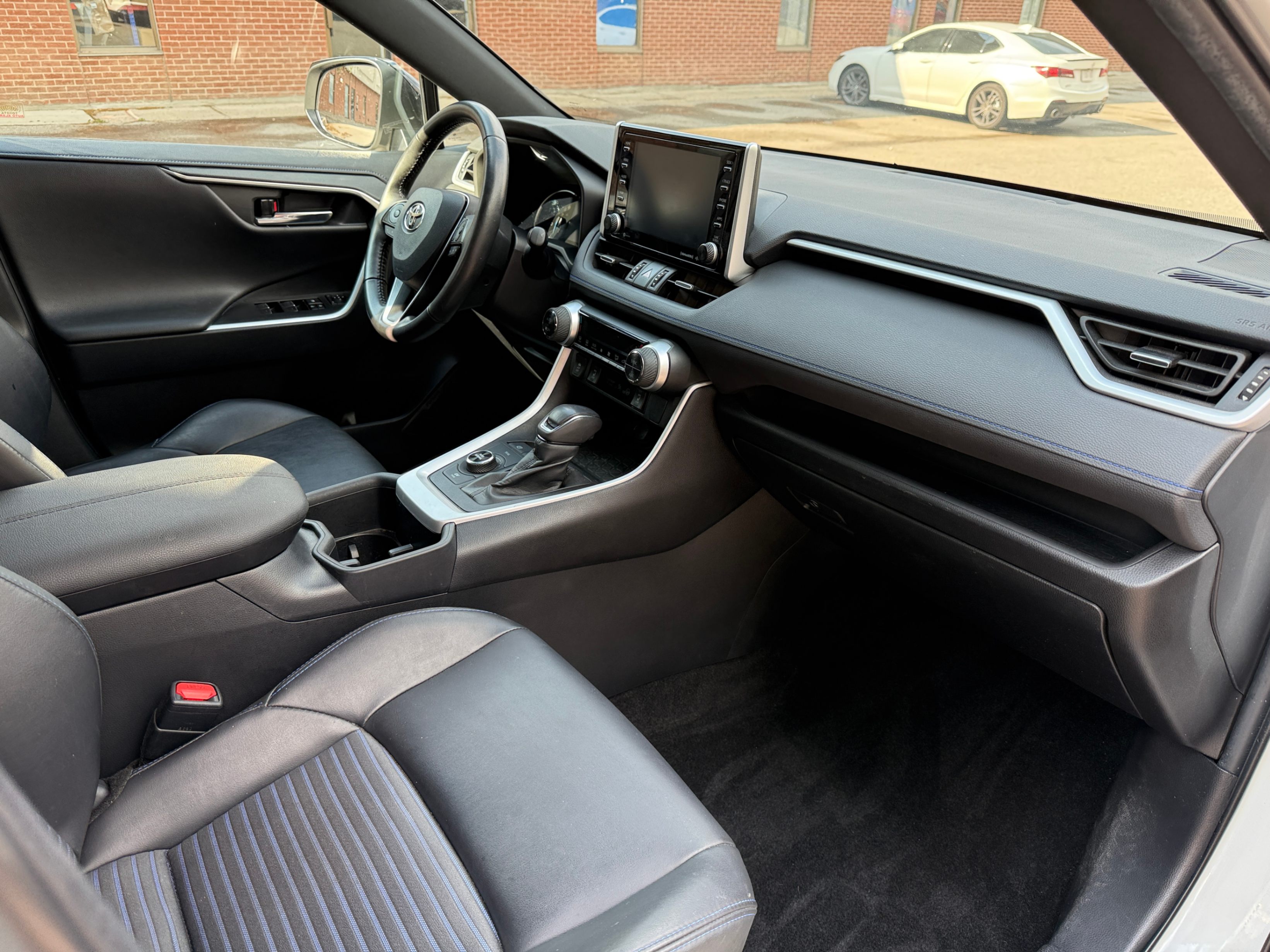 /crownautomobile/2022-Toyota-RAV4-20751939863137903.jpg