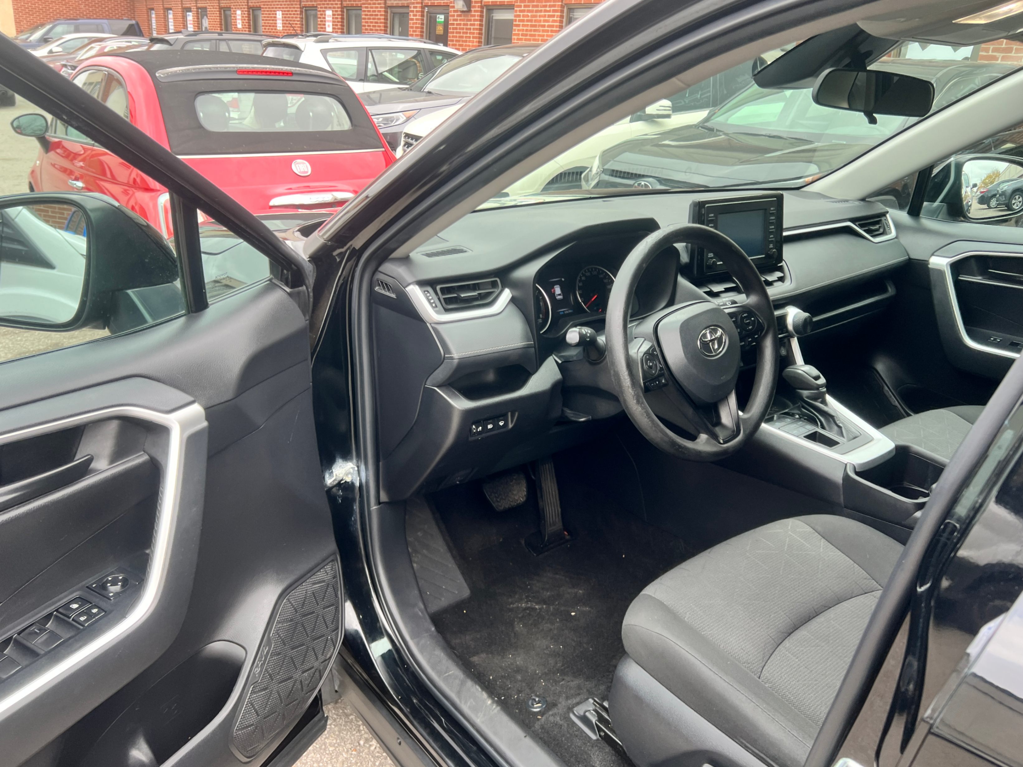 /crownautomobile/2022-Toyota-RAV4-24816080942074703.jpg