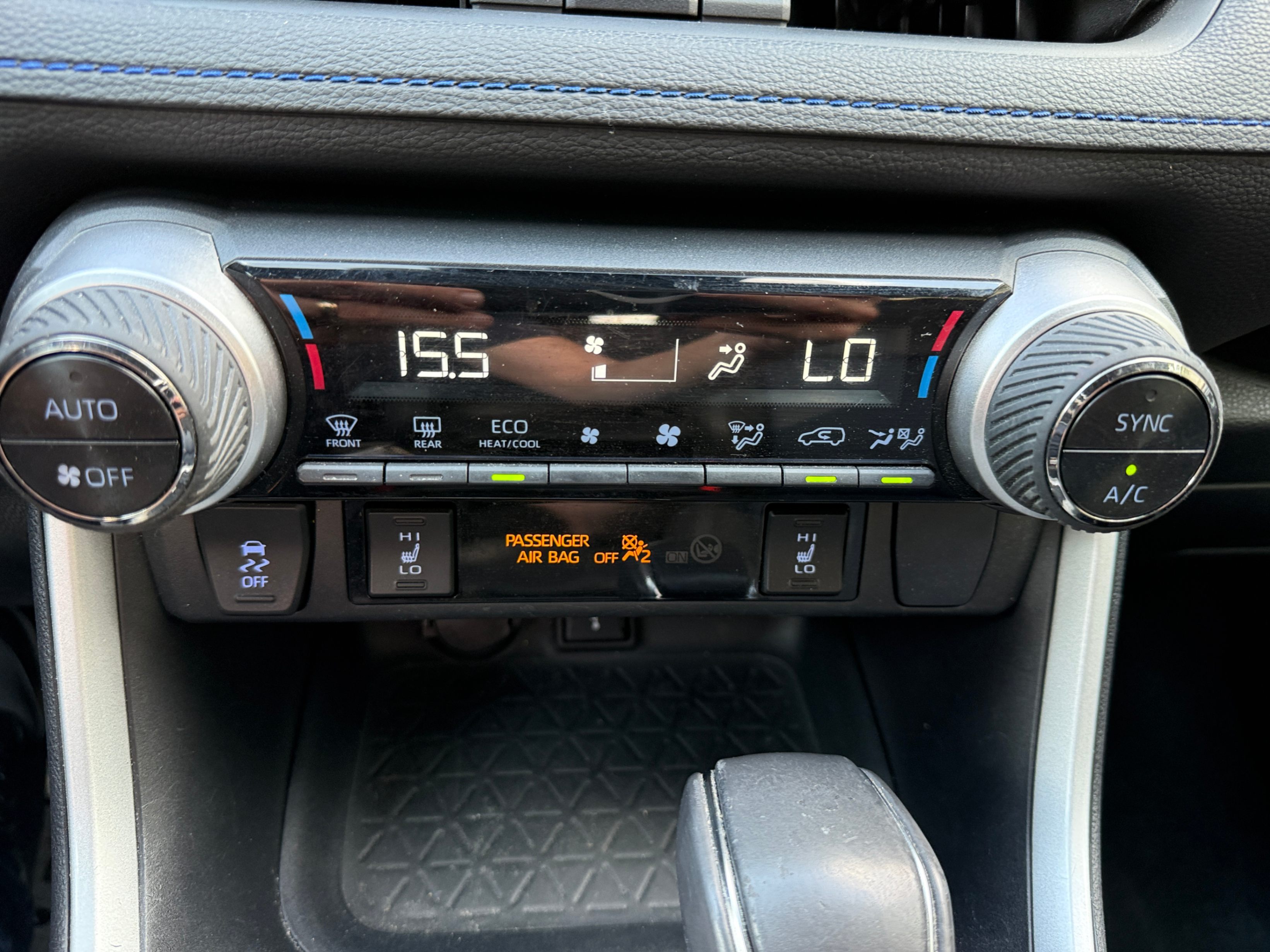 /crownautomobile/2022-Toyota-RAV4-330759161468283.jpg