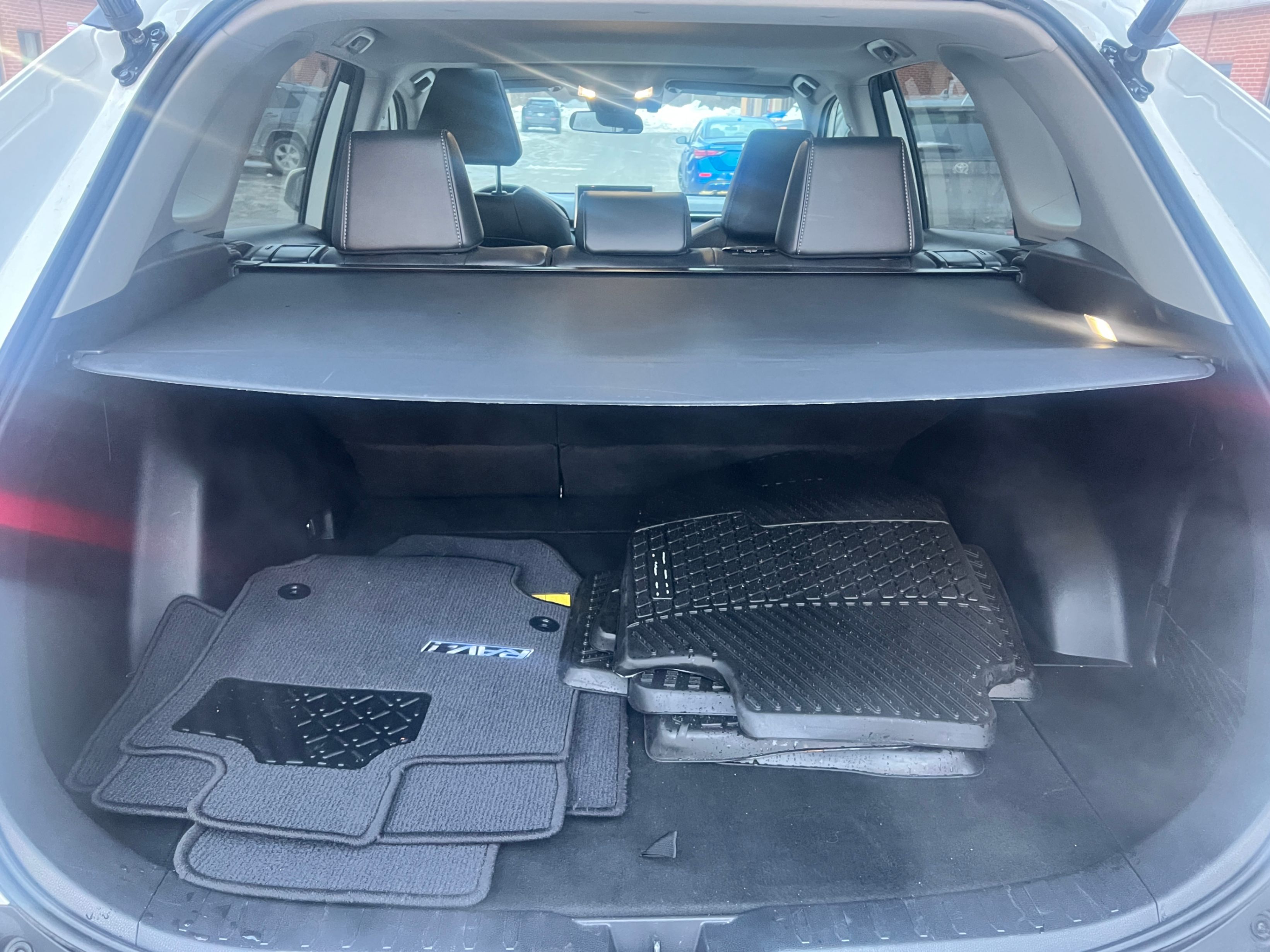 /crownautomobile/2022-Toyota-RAV4-6698484374601974.jpg