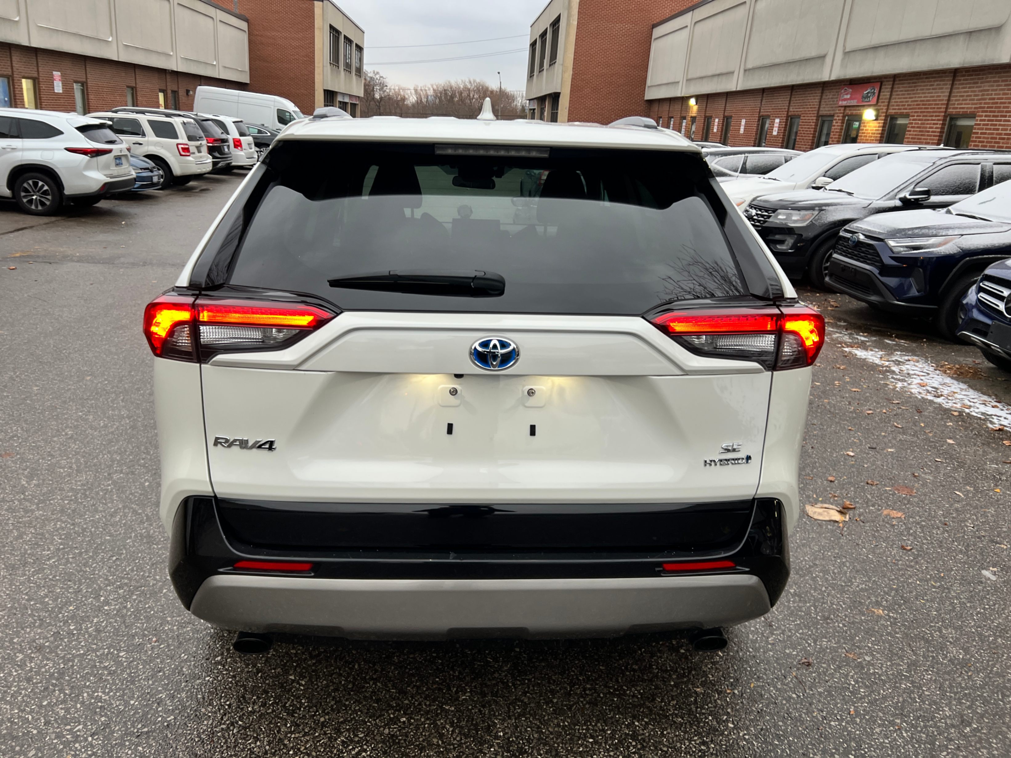 /crownautomobile/2022-Toyota-RAV4-6914706768449601.jpg
