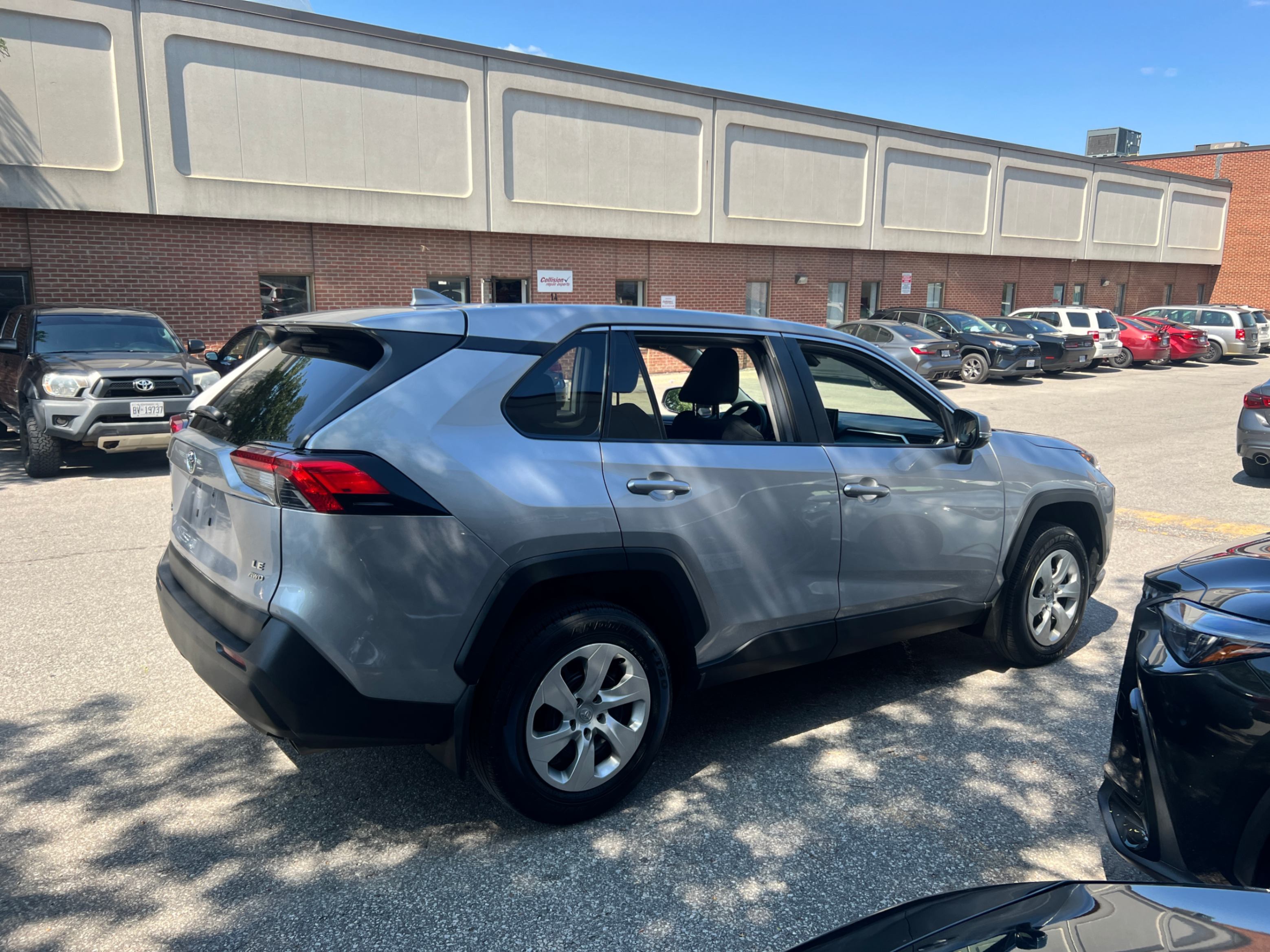 /crownautomobile/2022-Toyota-RAV4-7714297443616518.jpg
