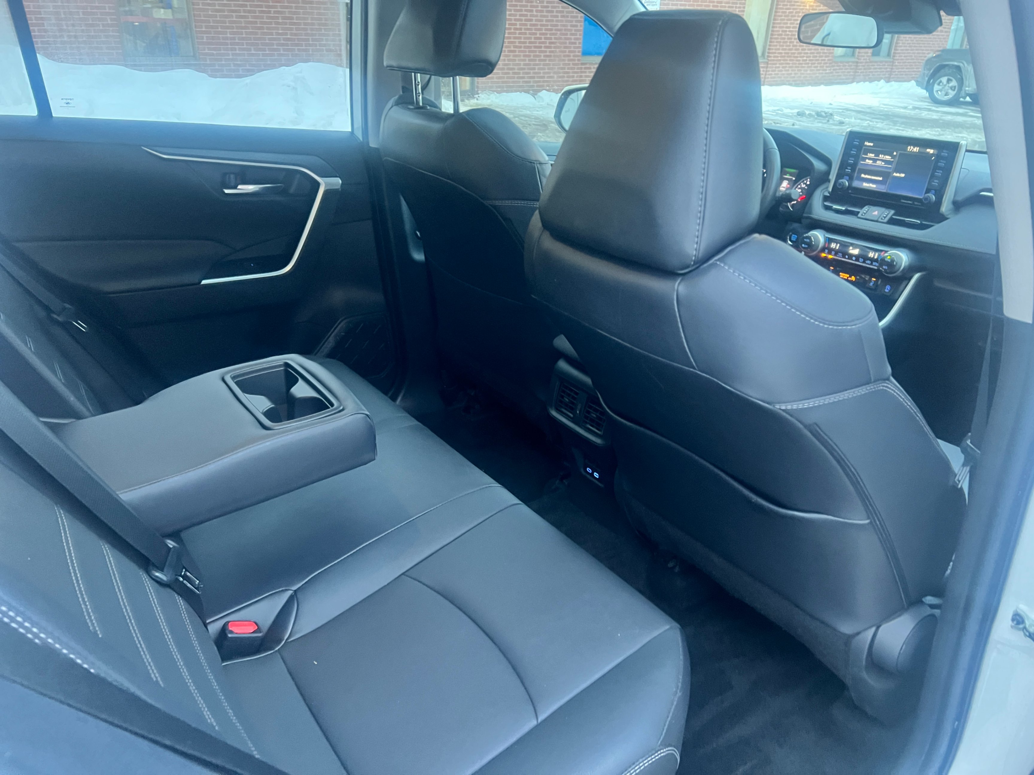 /crownautomobile/2022-Toyota-RAV4-8843834926425544.jpg
