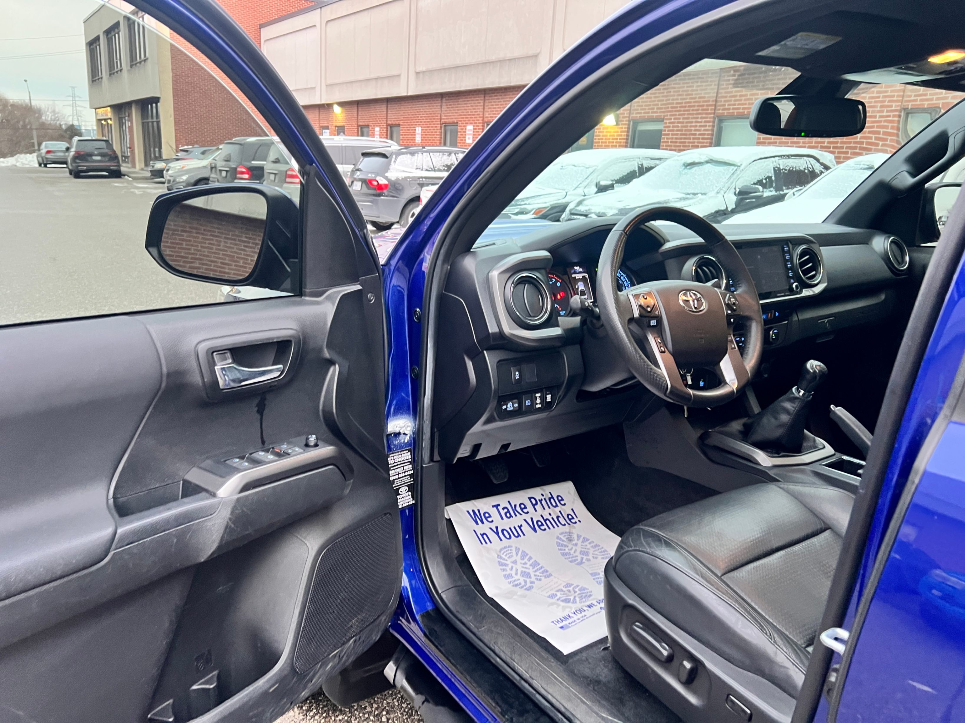 /crownautomobile/2022-Toyota-Tacoma-32972147391035.jpg