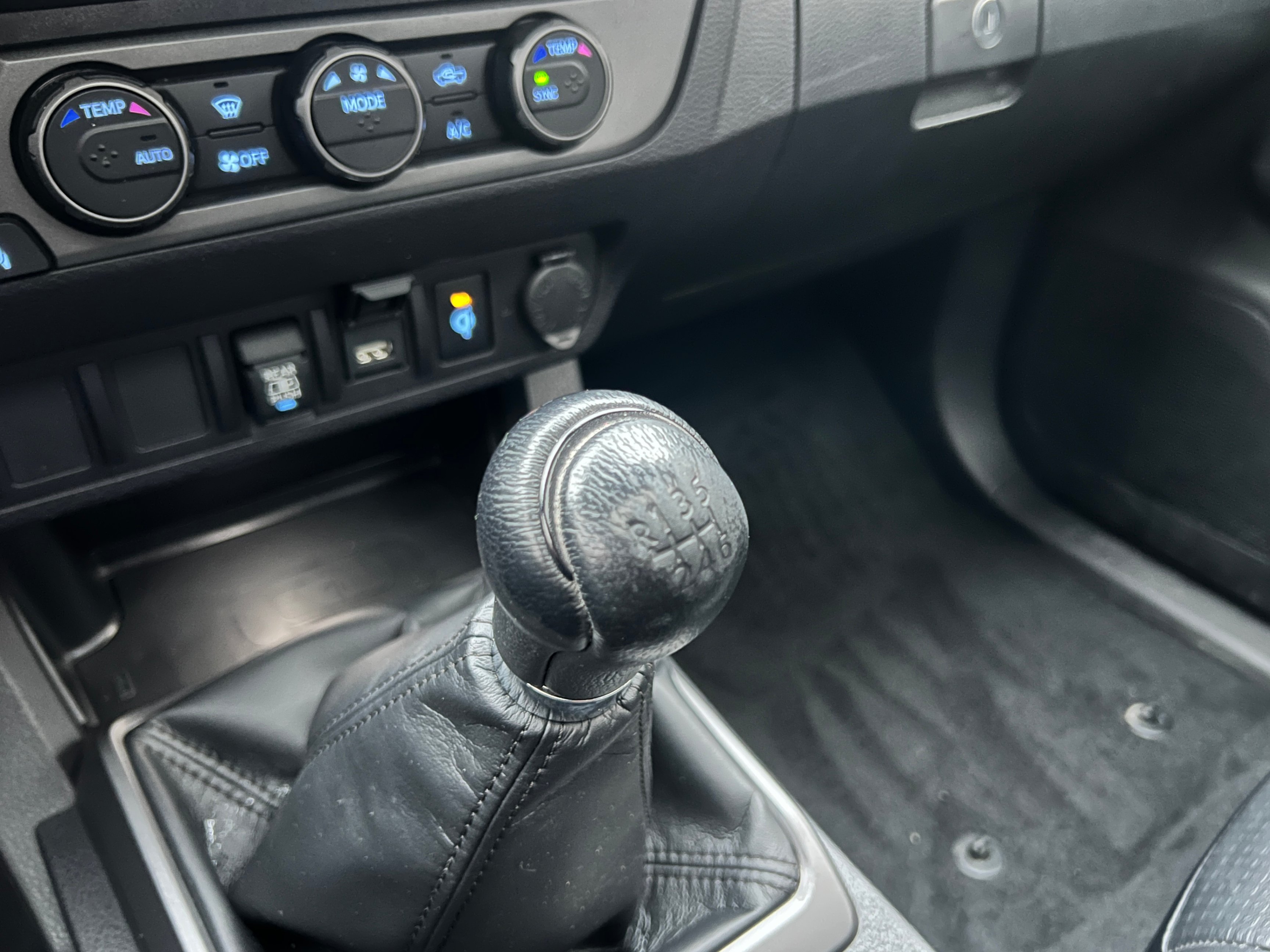 /crownautomobile/2022-Toyota-Tacoma-38041767149012706.jpg