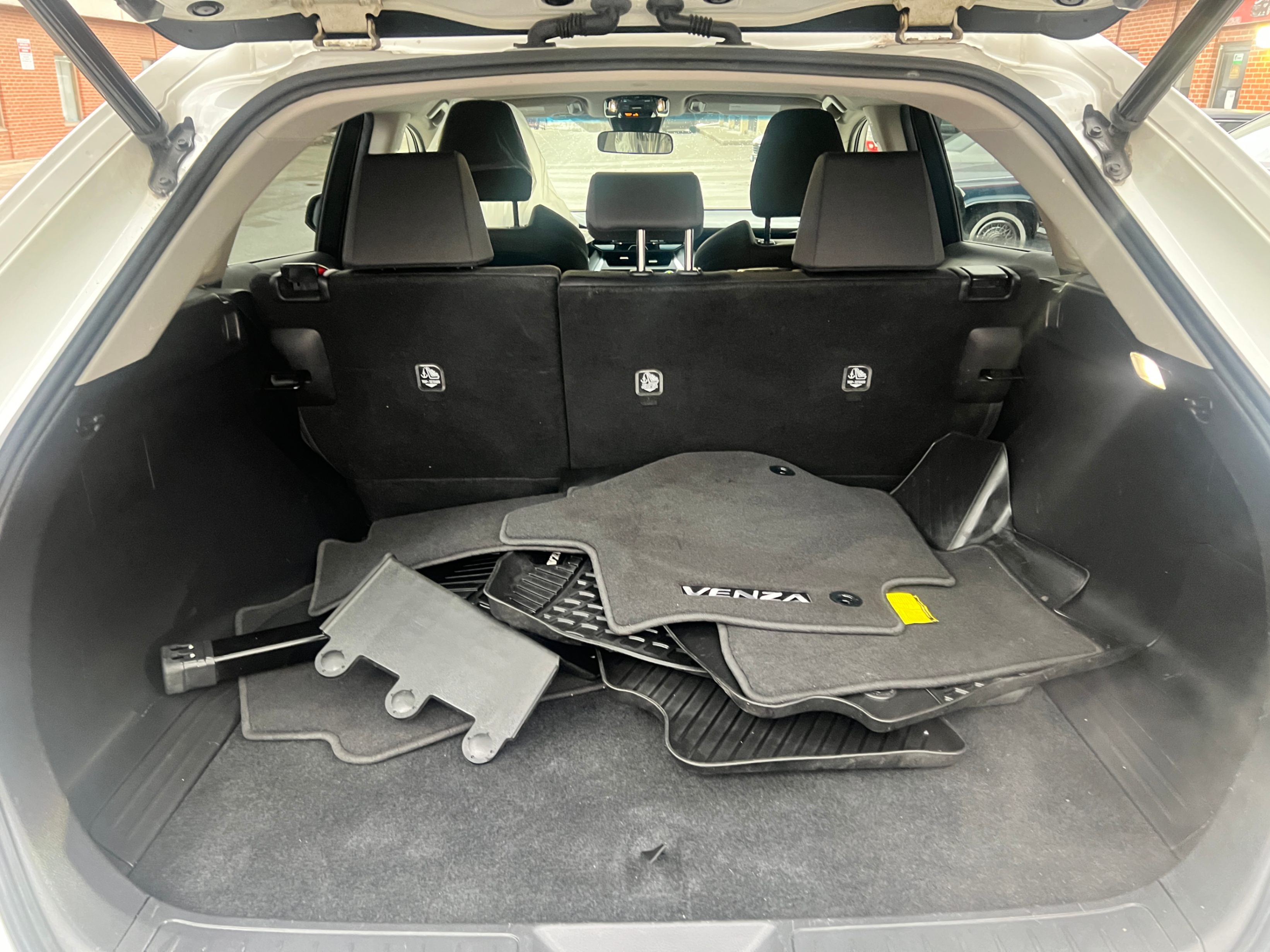 /crownautomobile/2022-Toyota-Venza-8593699972344797.jpg