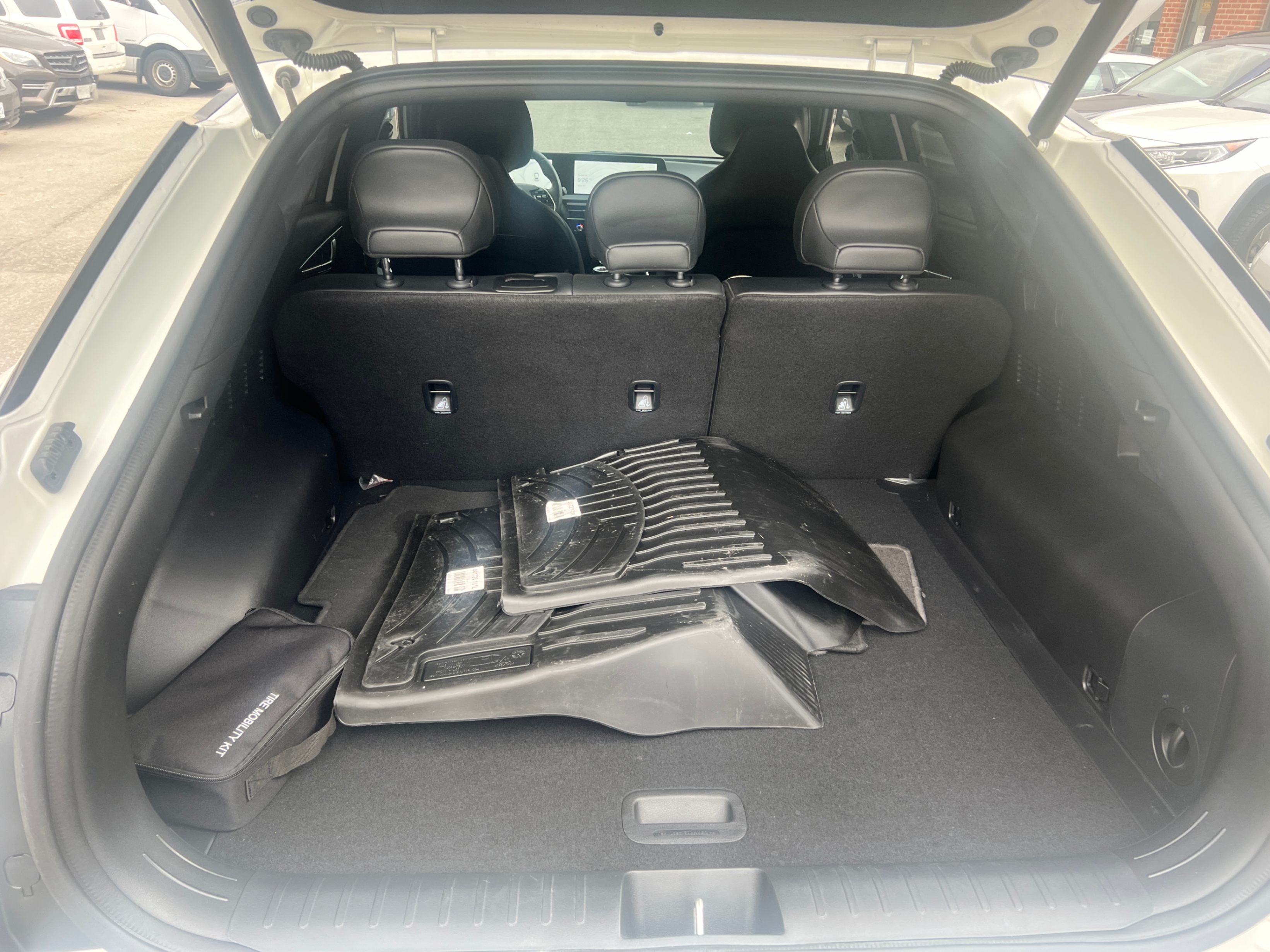 /crownautomobile/2023-Kia-EV6-32595462225536154.jpg
