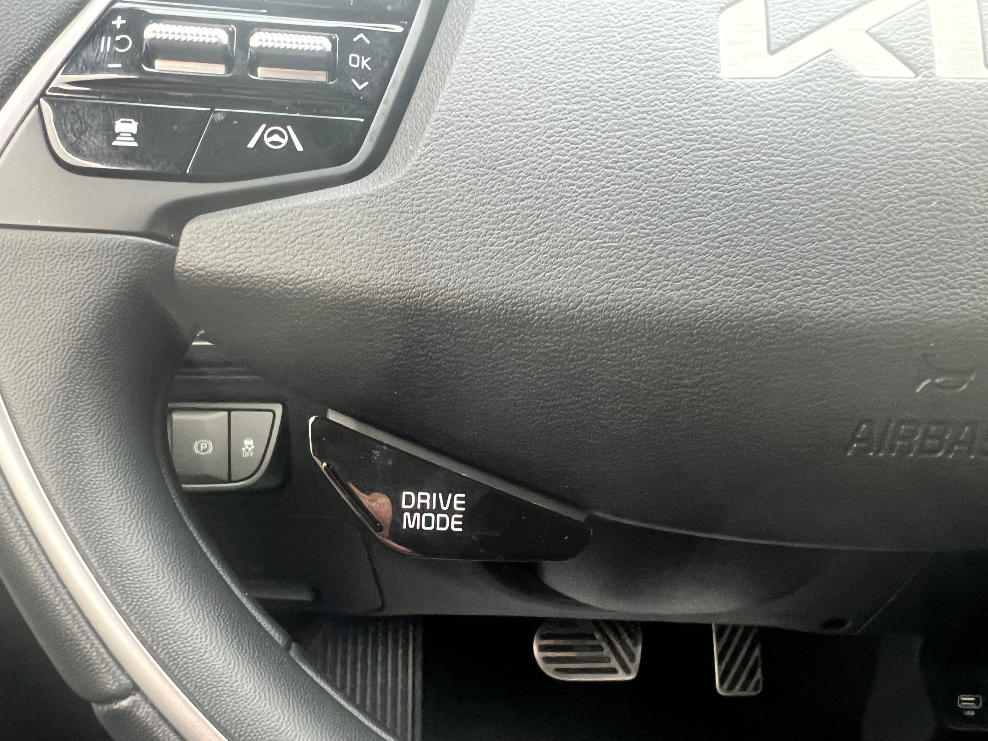/crownautomobile/2023-Kia-EV6-6962401927337254.jpg