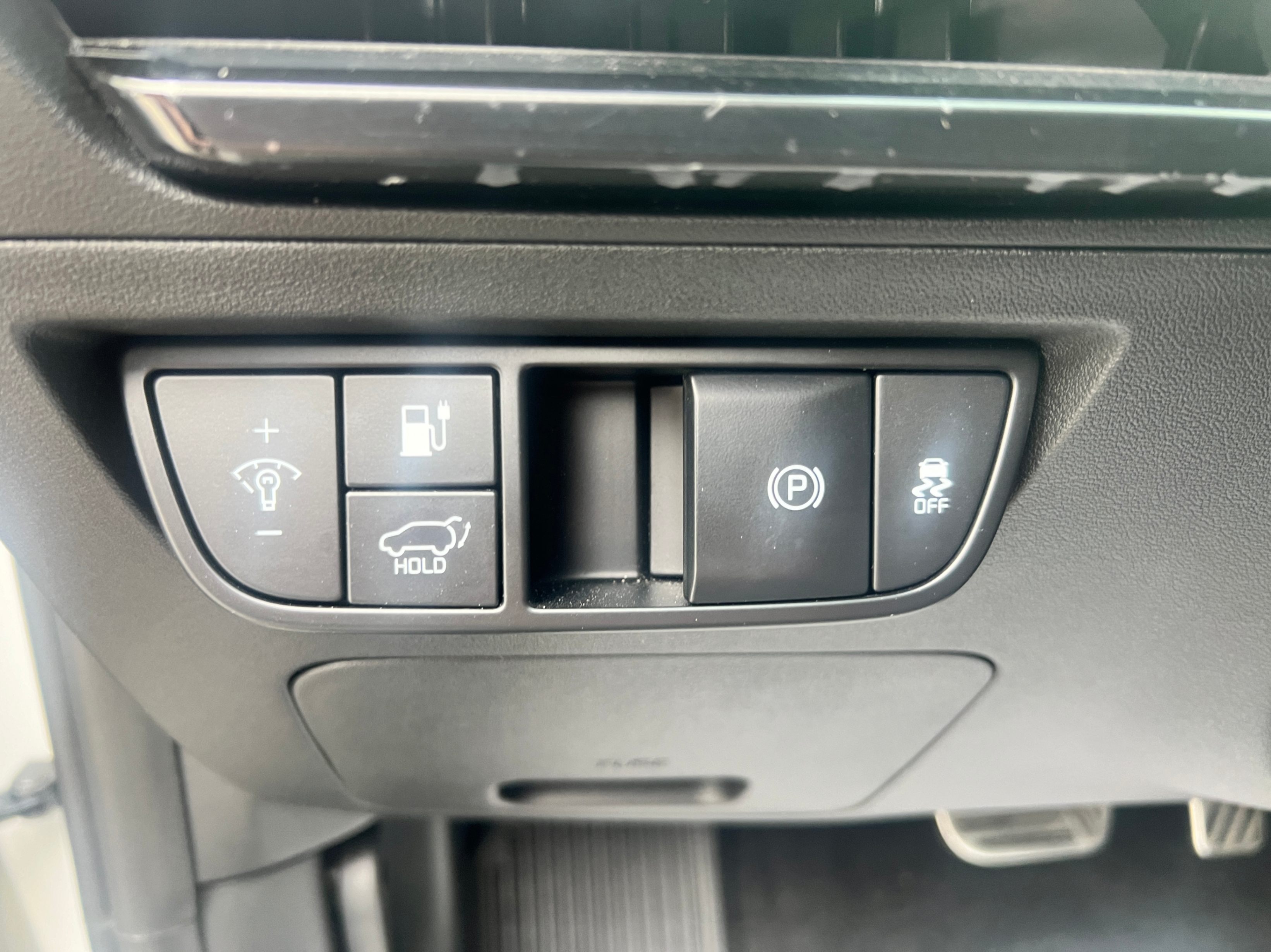/crownautomobile/2023-Kia-EV6-7291739904534318.jpg