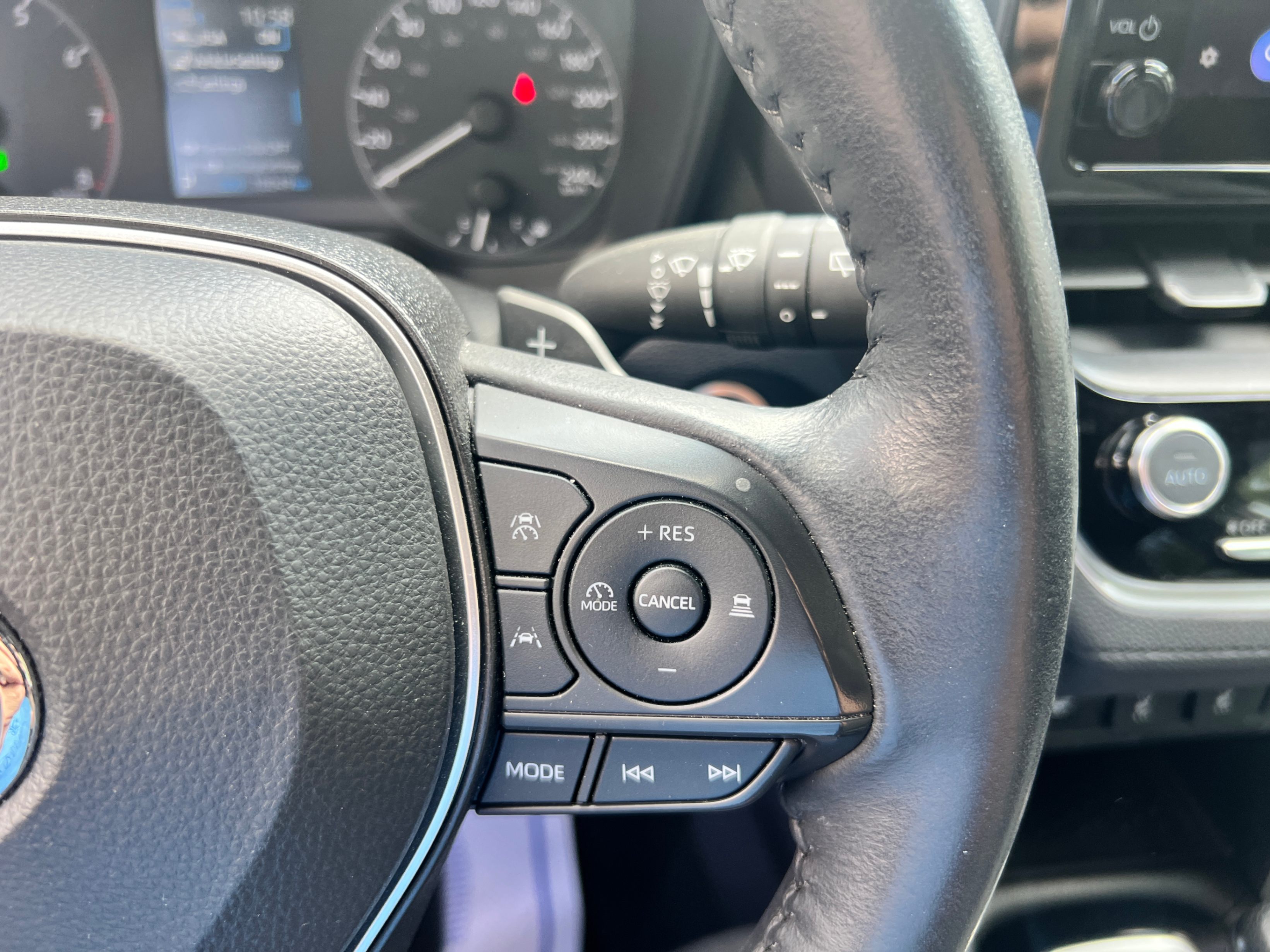/crownautomobile/2023-Toyota-CorollaCross-5685344154487386.jpg