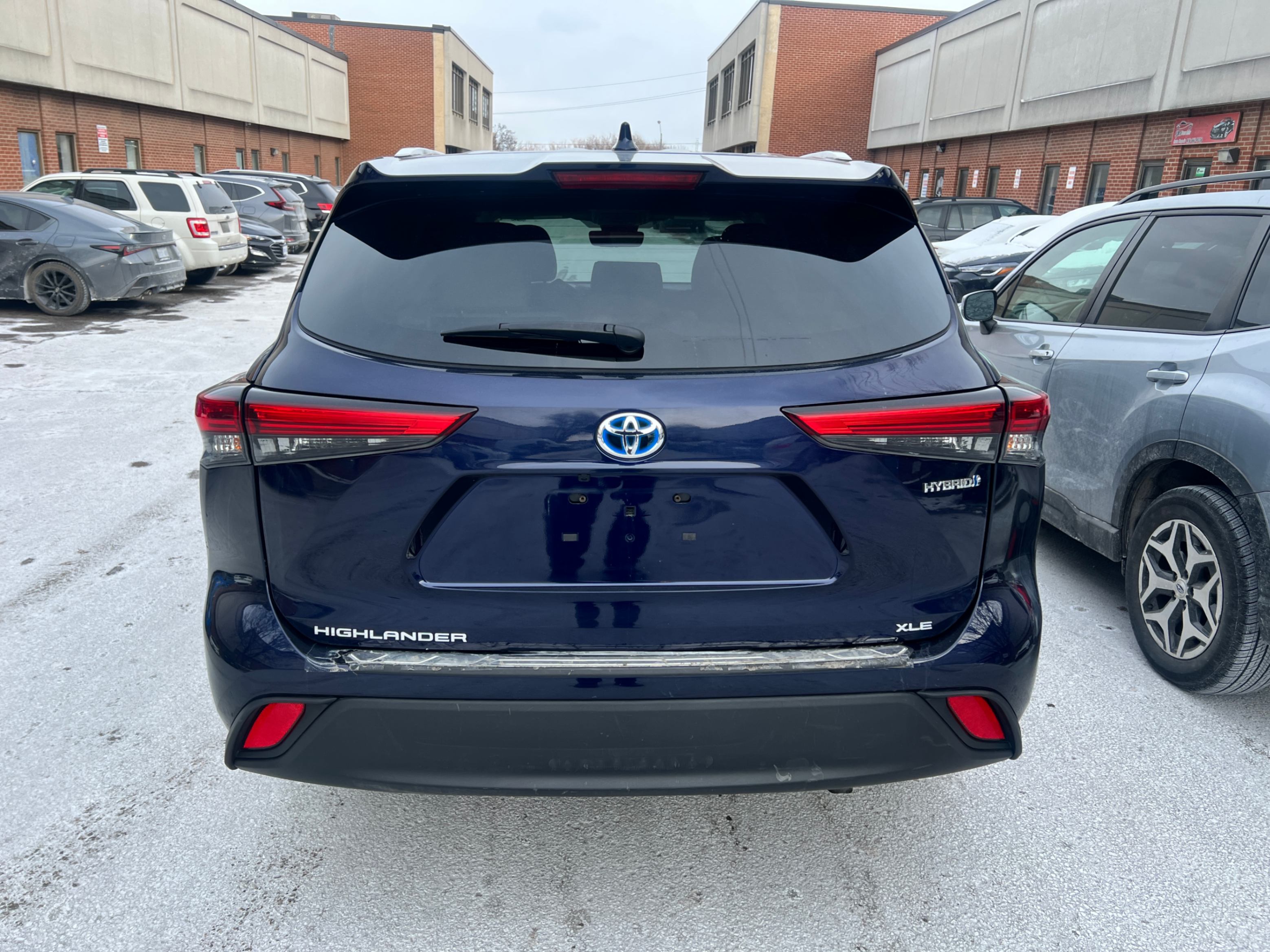 /crownautomobile/2023-Toyota-Highlander-03207487021756994.jpg