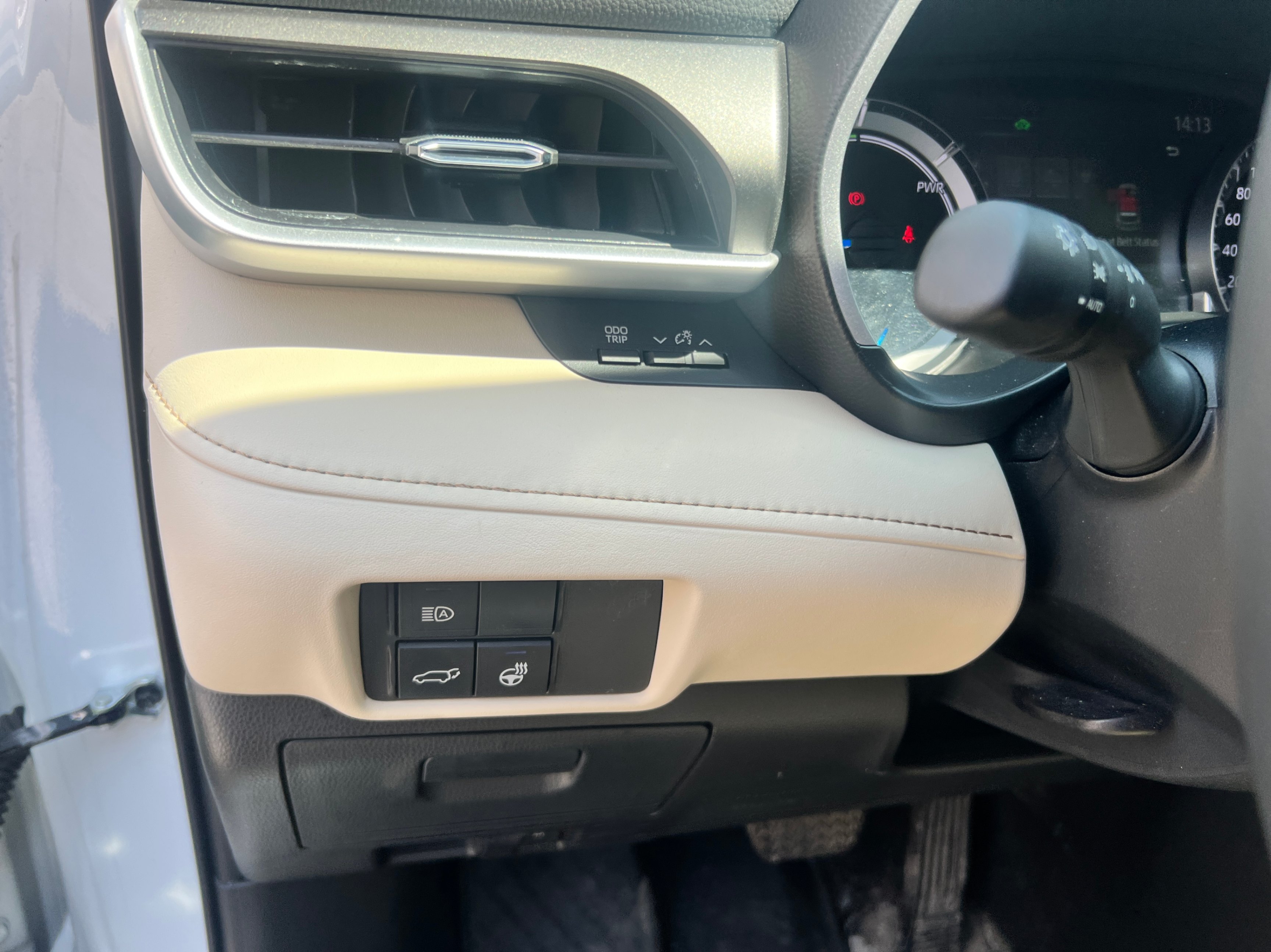 /crownautomobile/2023-Toyota-Highlander-08825330987816526.jpg