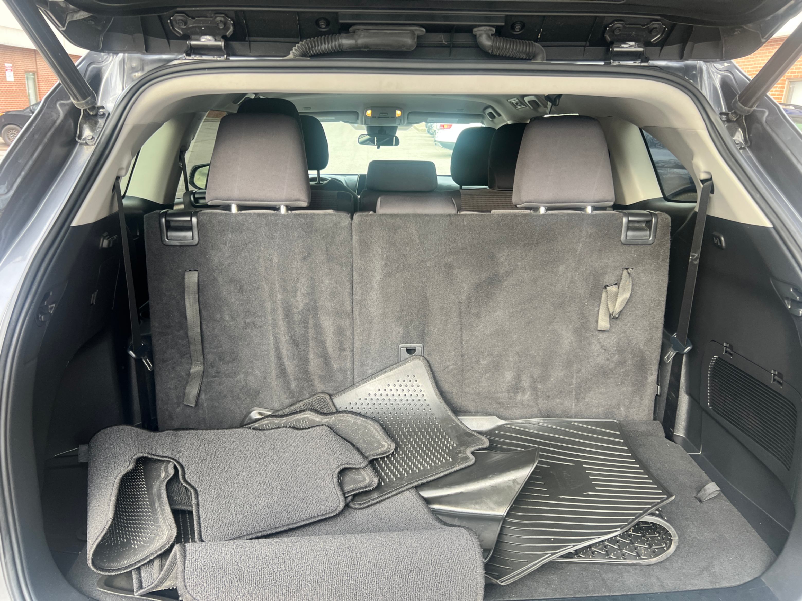 /crownautomobile/2023-Toyota-Highlander-1921314175853659.jpg