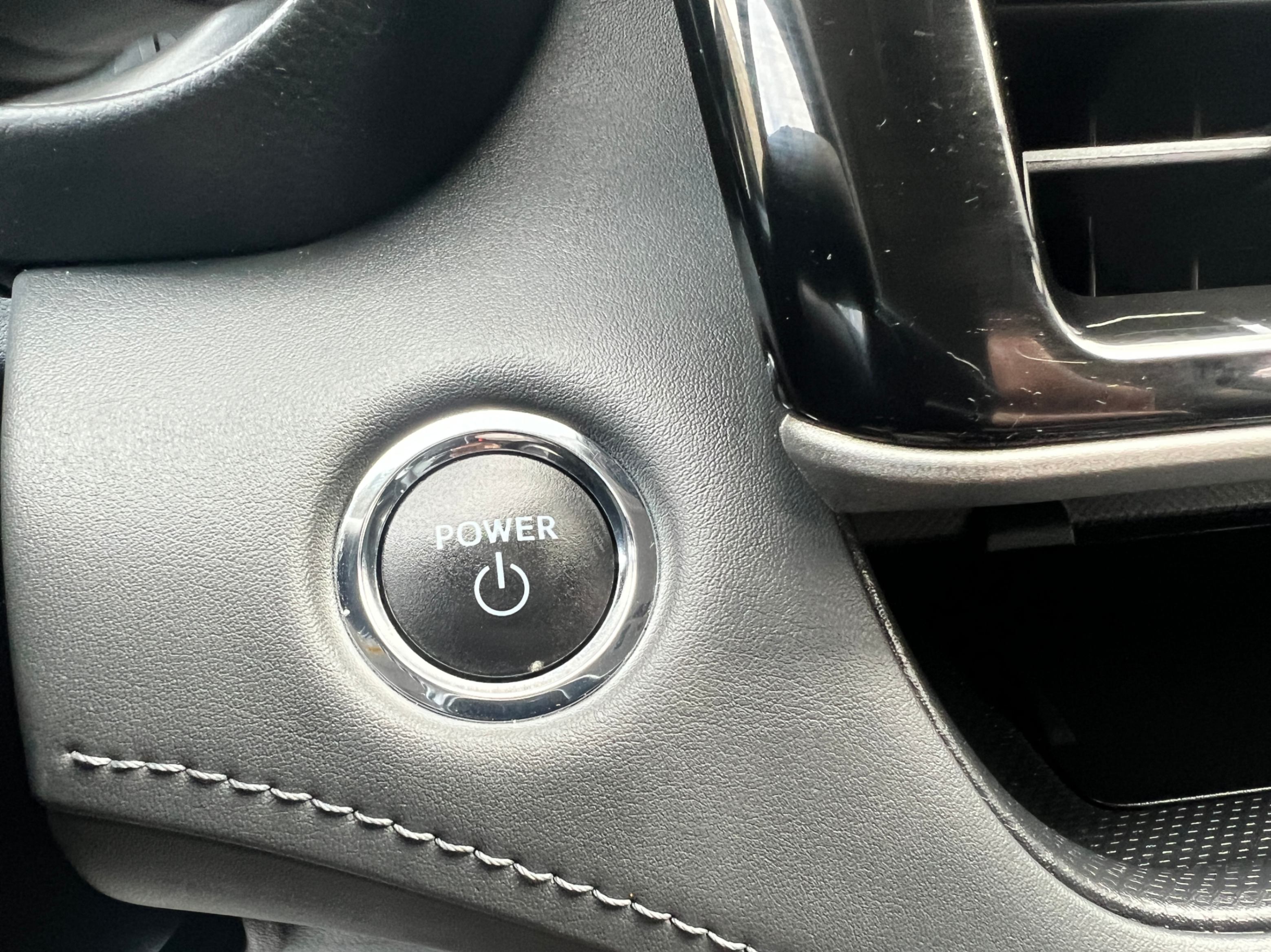 /crownautomobile/2023-Toyota-Highlander-26408641416187373.jpg