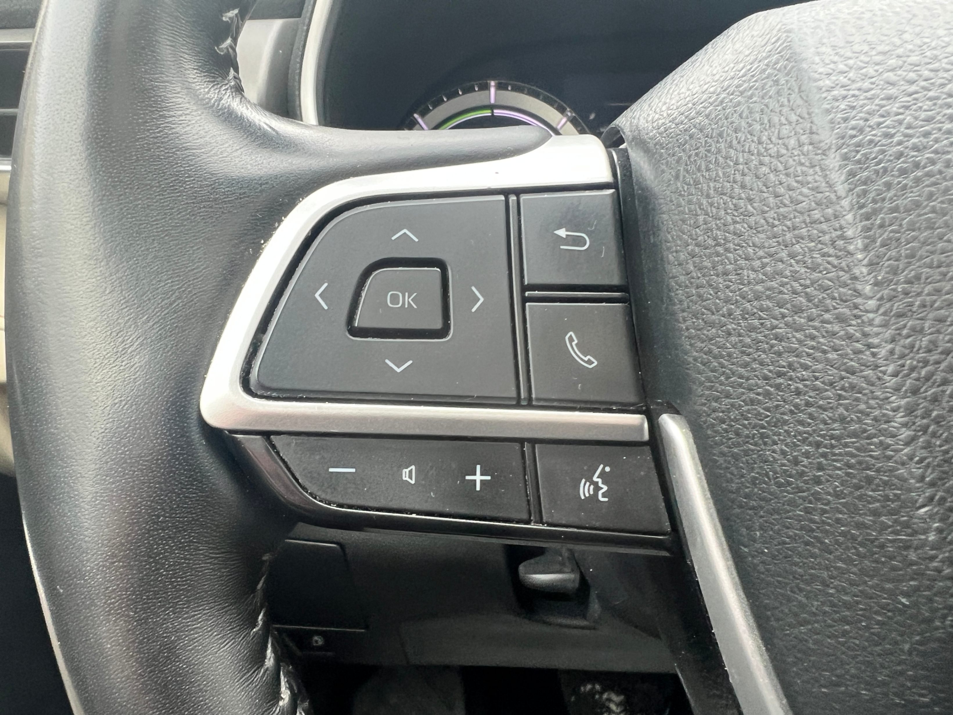 /crownautomobile/2023-Toyota-Highlander-4629971437984073.jpg