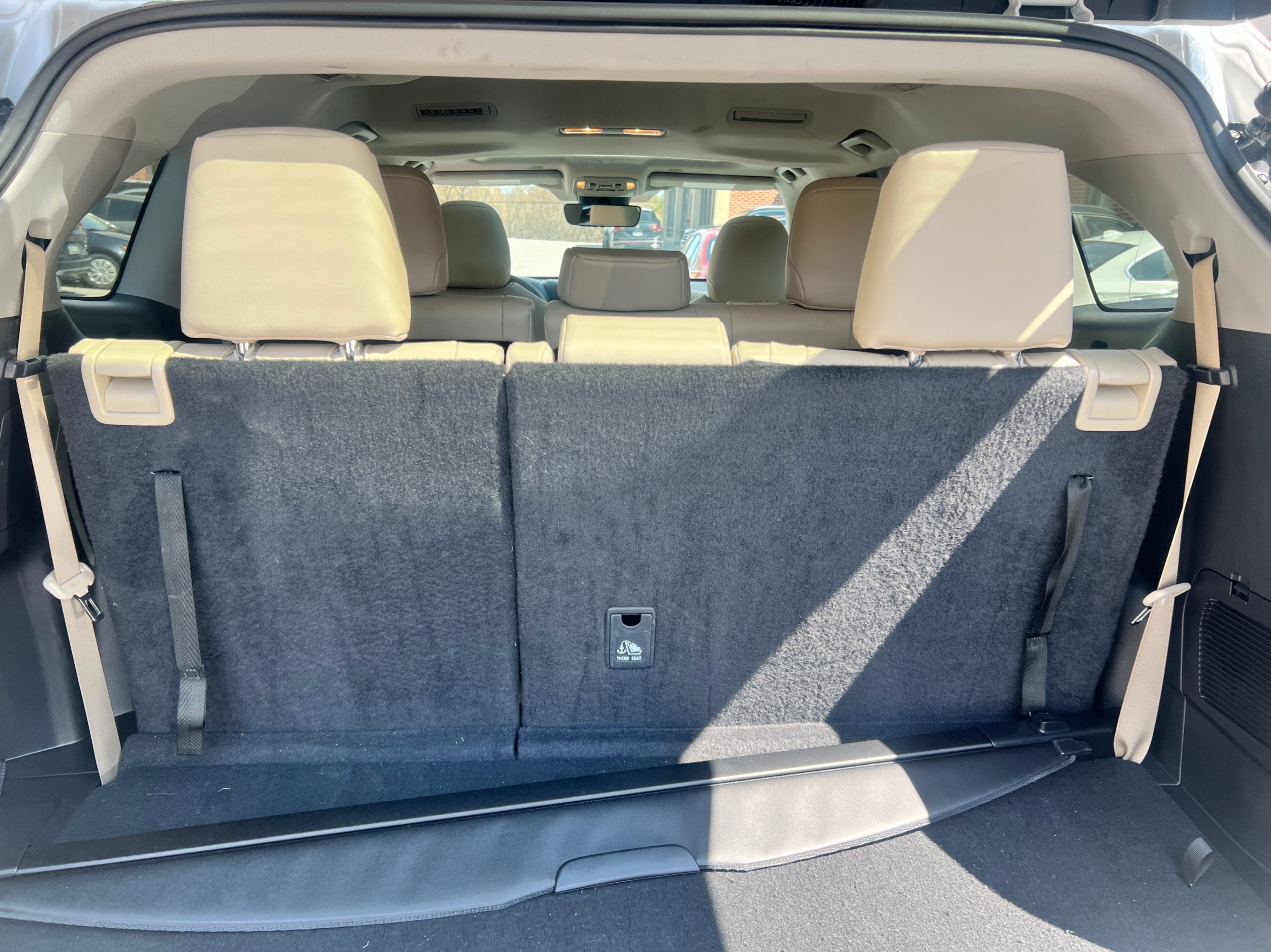 /crownautomobile/2023-Toyota-Highlander-47816951170304667.jpg