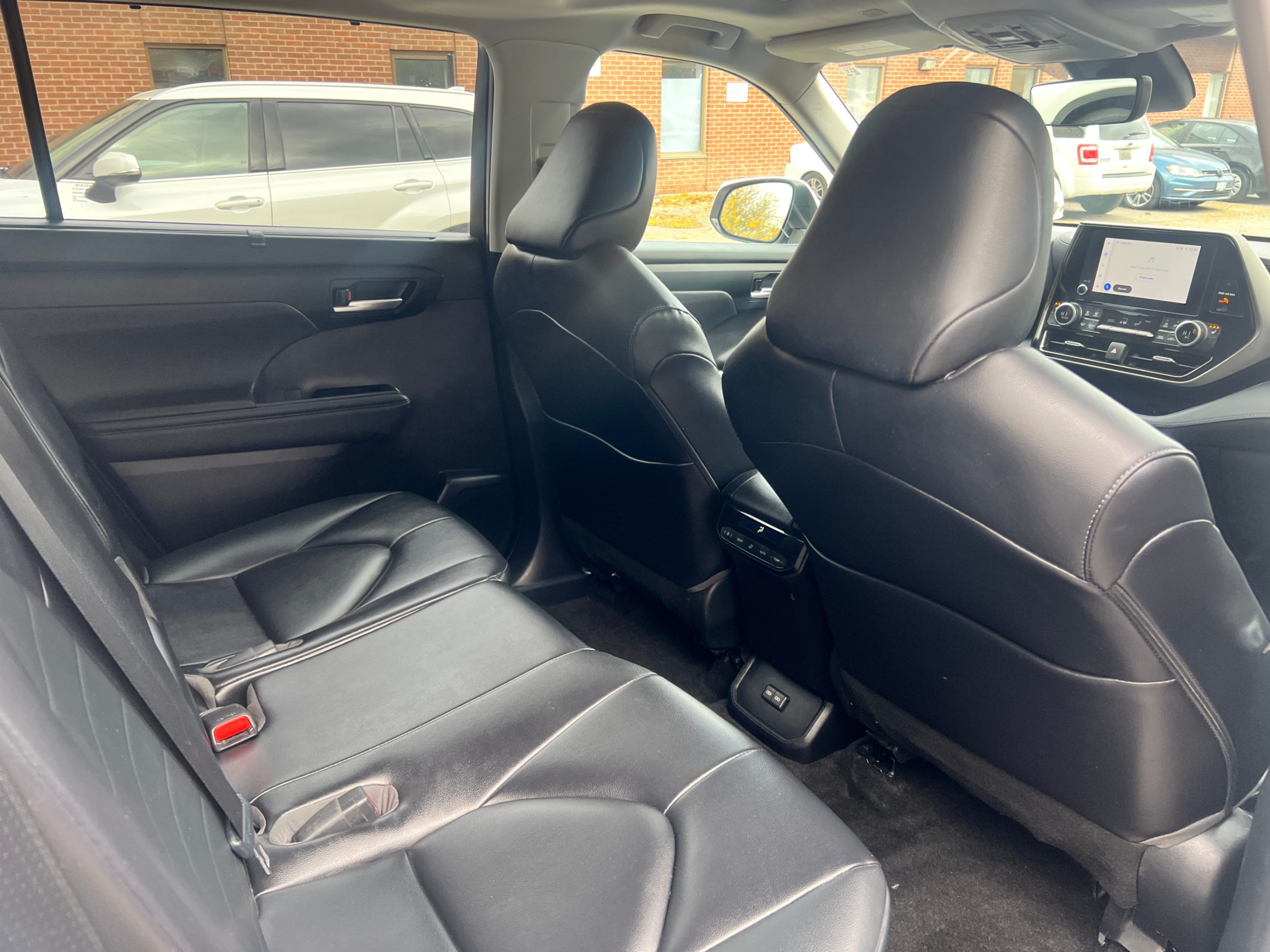 /crownautomobile/2023-Toyota-Highlander-4783574075063115.jpg