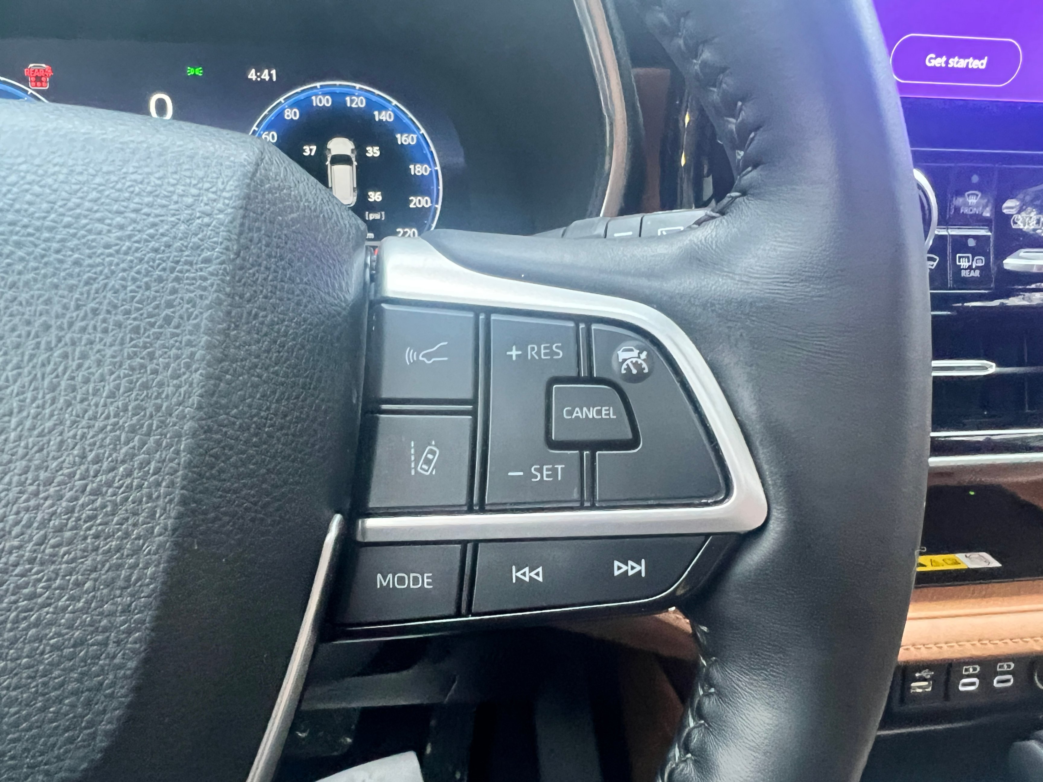 /crownautomobile/2023-Toyota-Highlander-4835123347272663.jpg