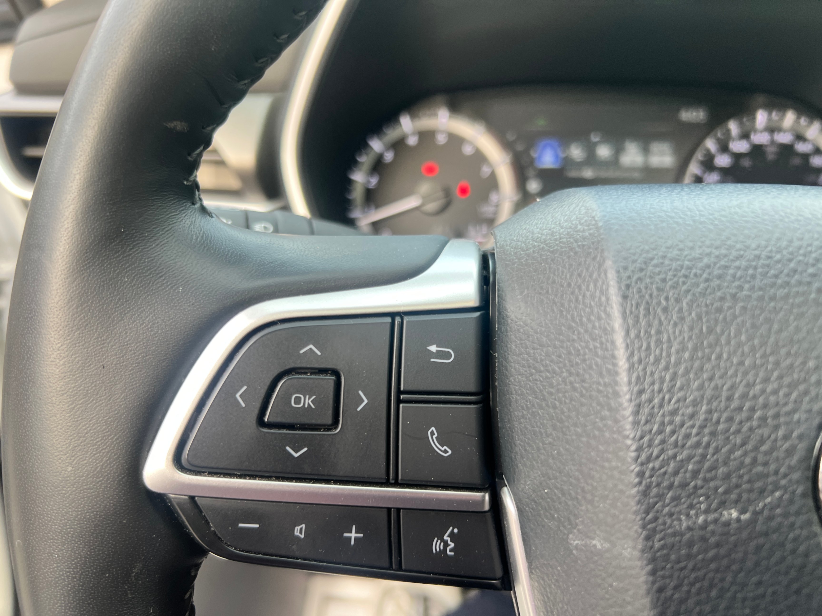 /crownautomobile/2023-Toyota-Highlander-5013121852165074.jpg