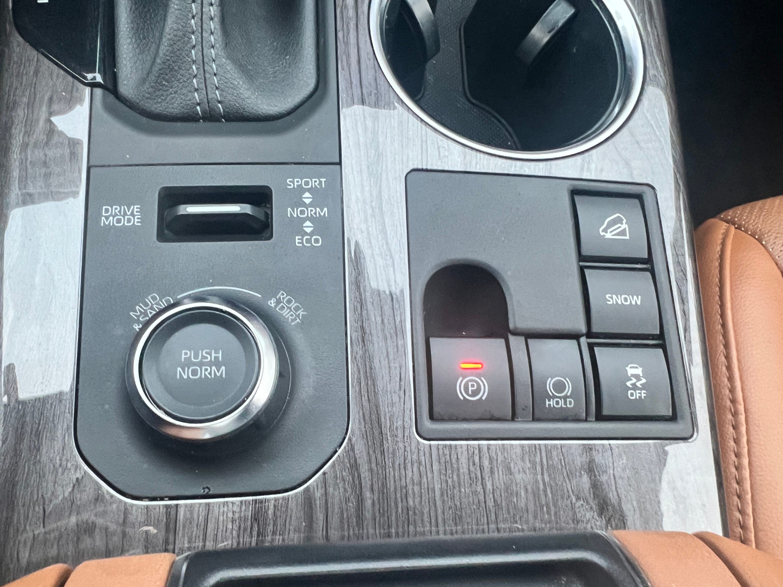 /crownautomobile/2023-Toyota-Highlander-5171713886150444.jpg