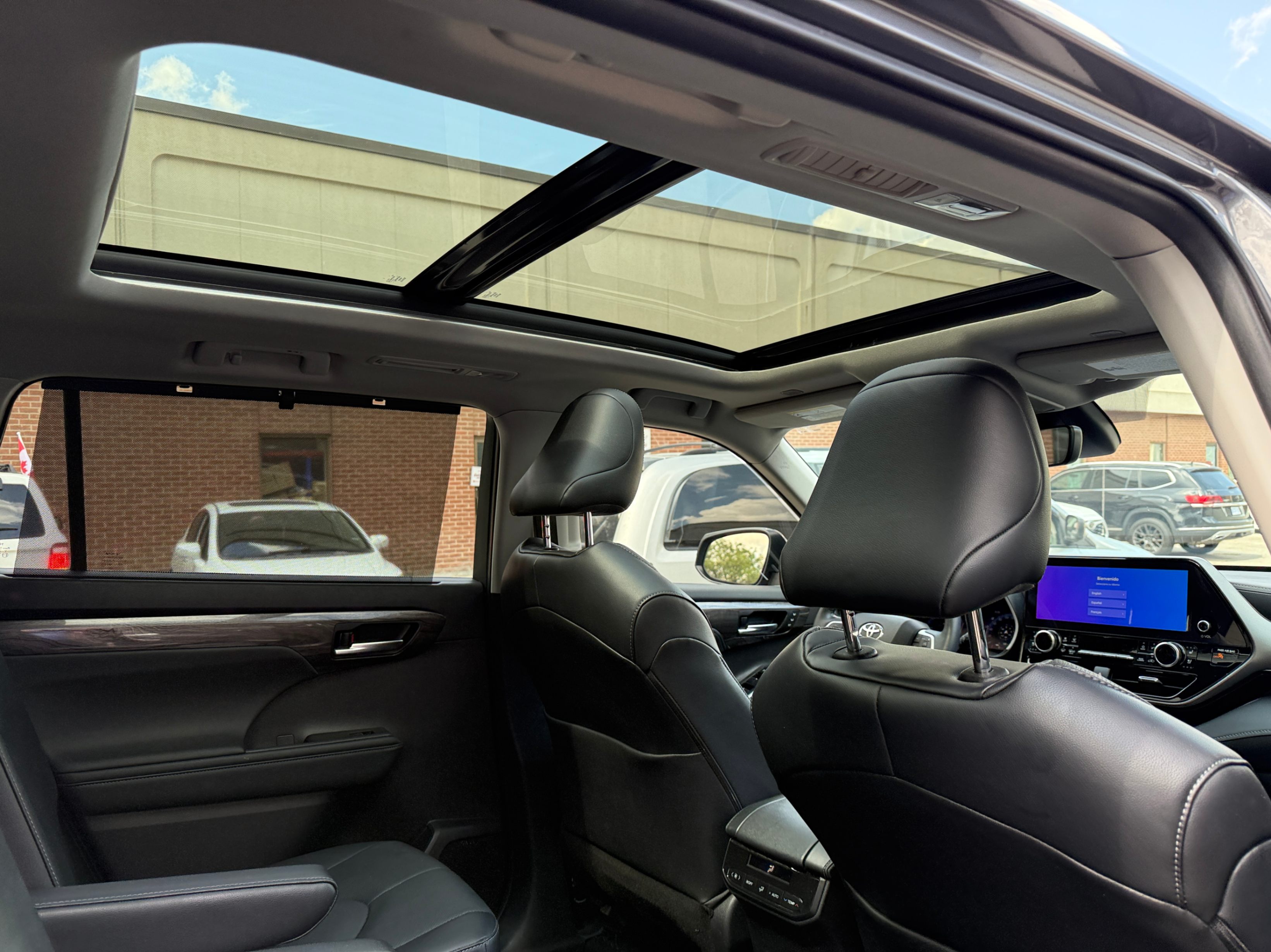 /crownautomobile/2023-Toyota-Highlander-6306923176733399.jpg