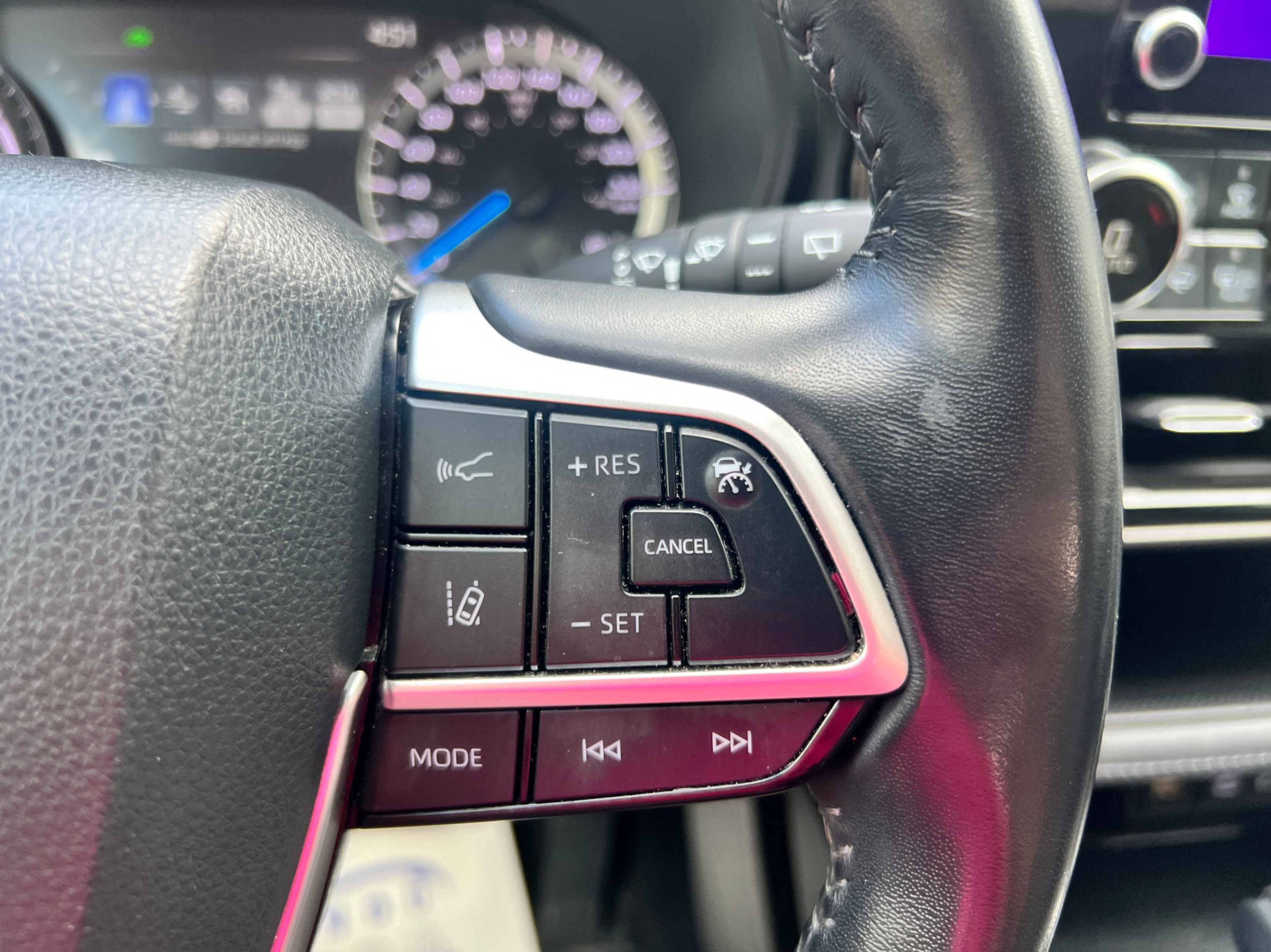 /crownautomobile/2023-Toyota-Highlander-6716069857570326.jpg