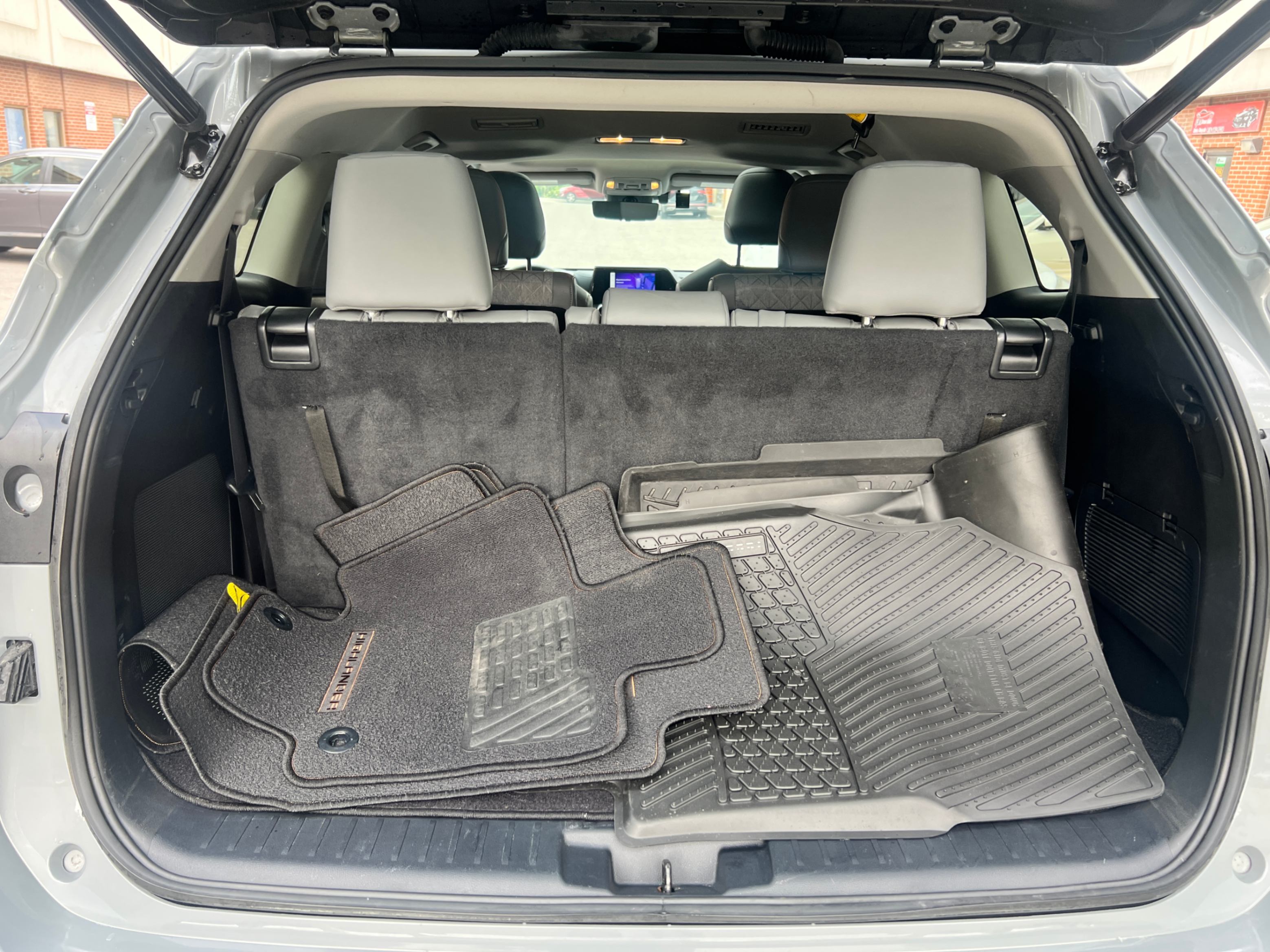 /crownautomobile/2023-Toyota-Highlander-8576947907976531.jpg