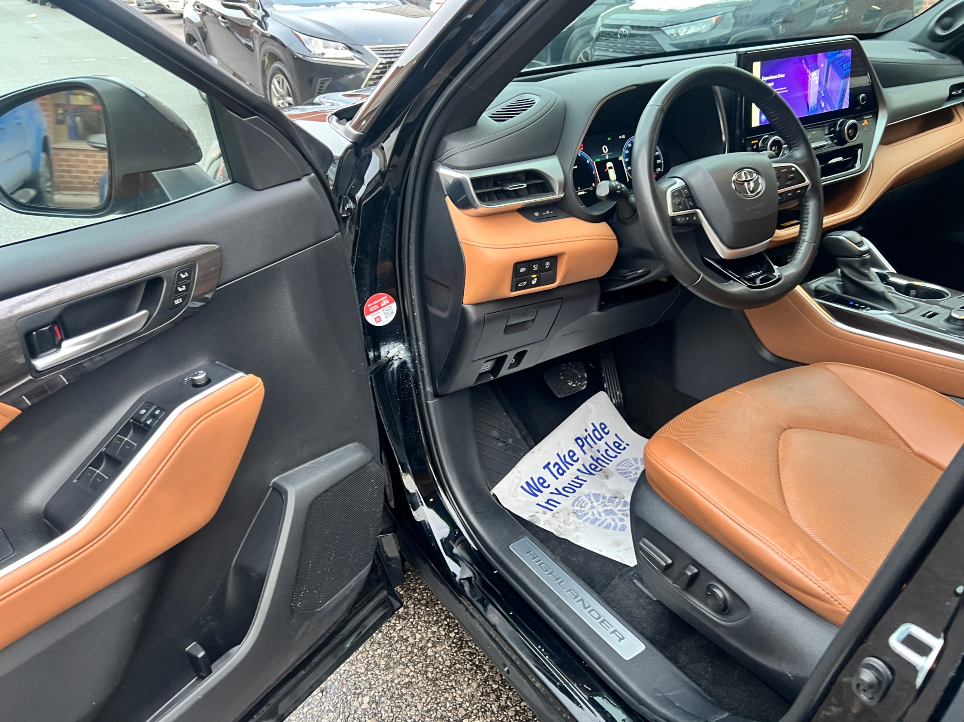 /crownautomobile/2023-Toyota-Highlander-9203168362085761.jpg