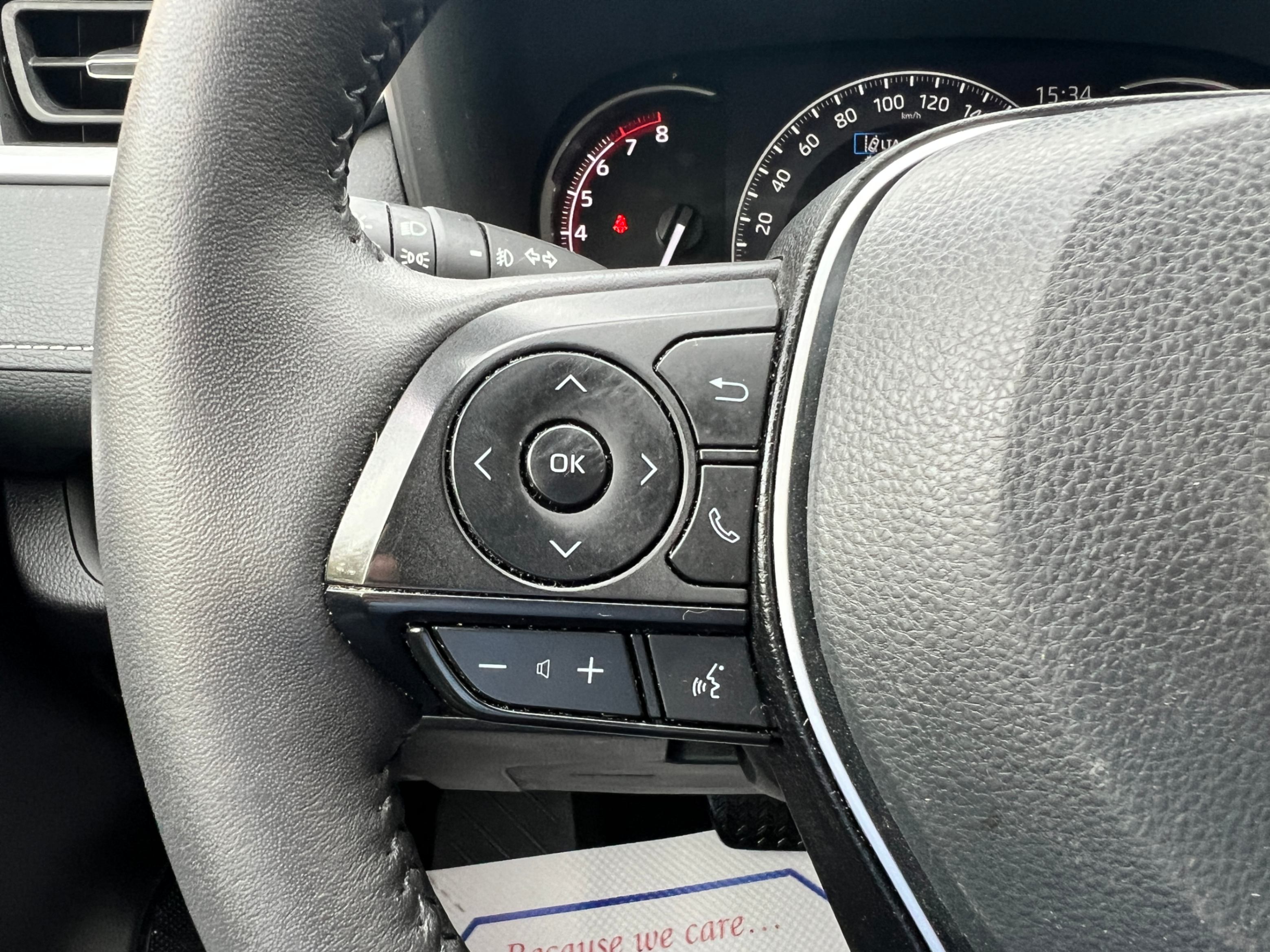 /crownautomobile/2023-Toyota-RAV4-011667730719036706.jpg