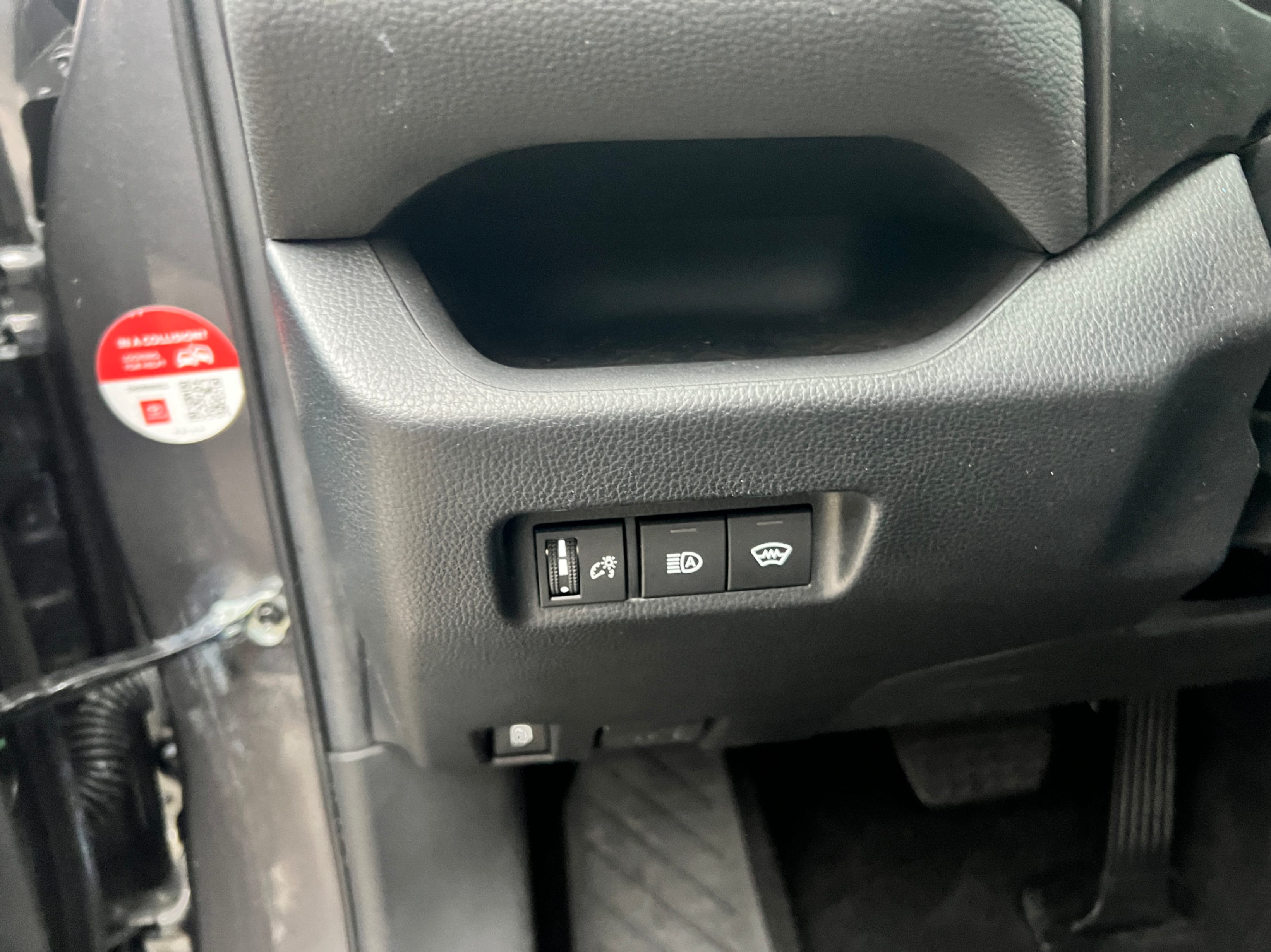 /crownautomobile/2023-Toyota-RAV4-05047941693825009.jpg