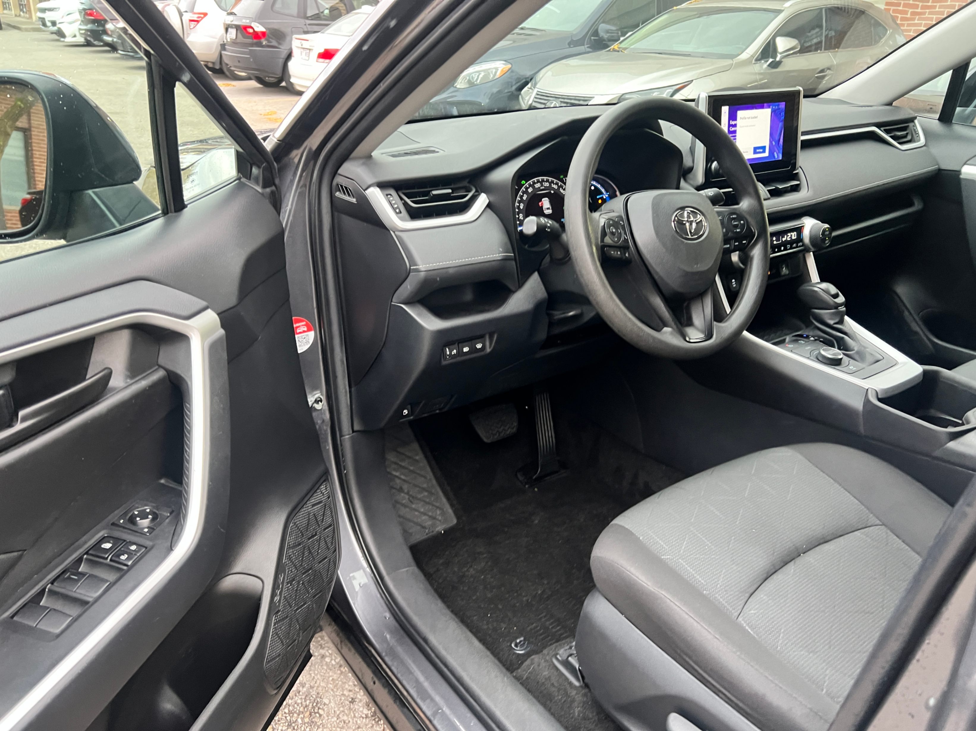 /crownautomobile/2023-Toyota-RAV4-1783090253795363.jpg