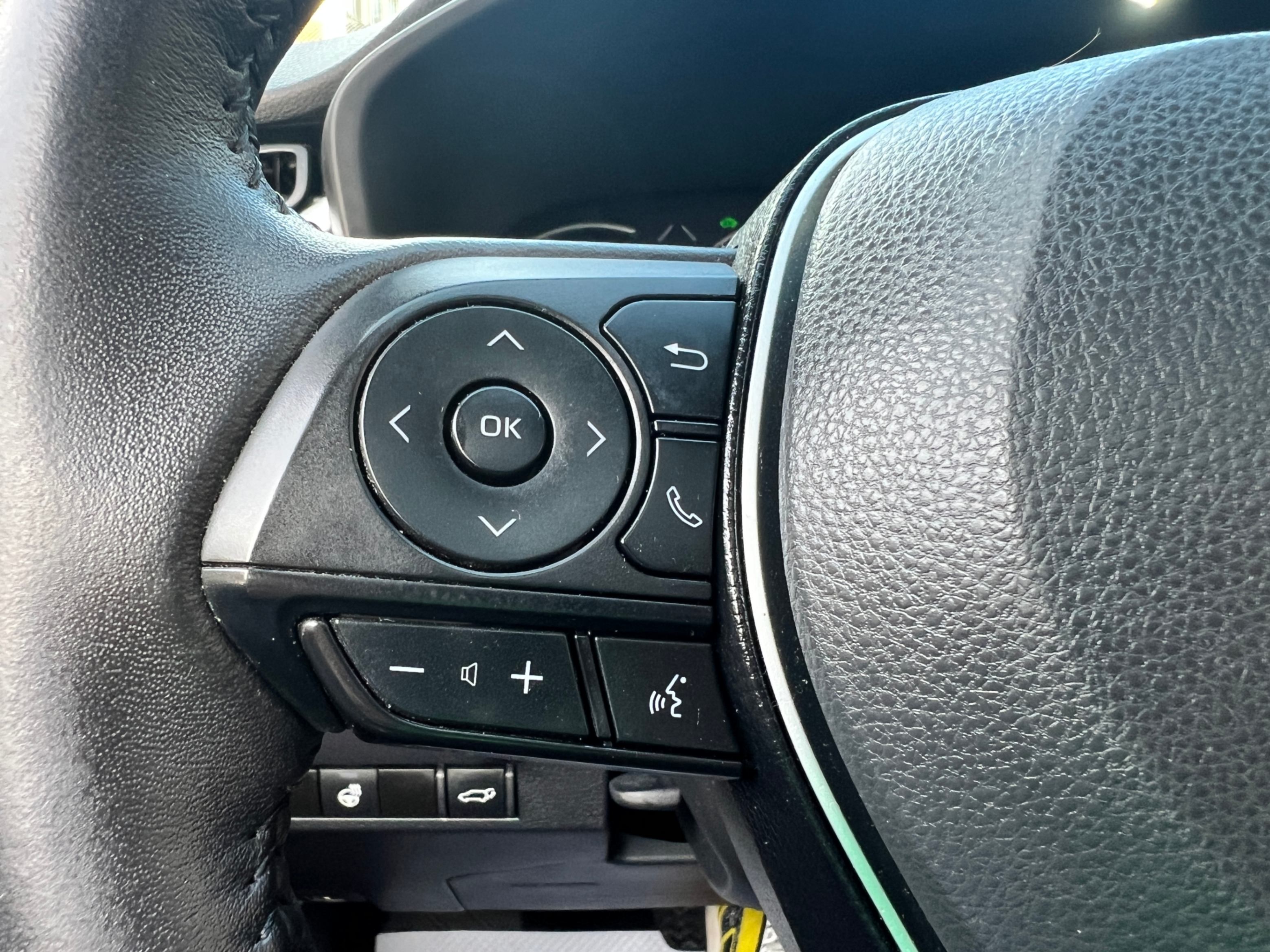 /crownautomobile/2023-Toyota-RAV4-23150353673202617.jpg